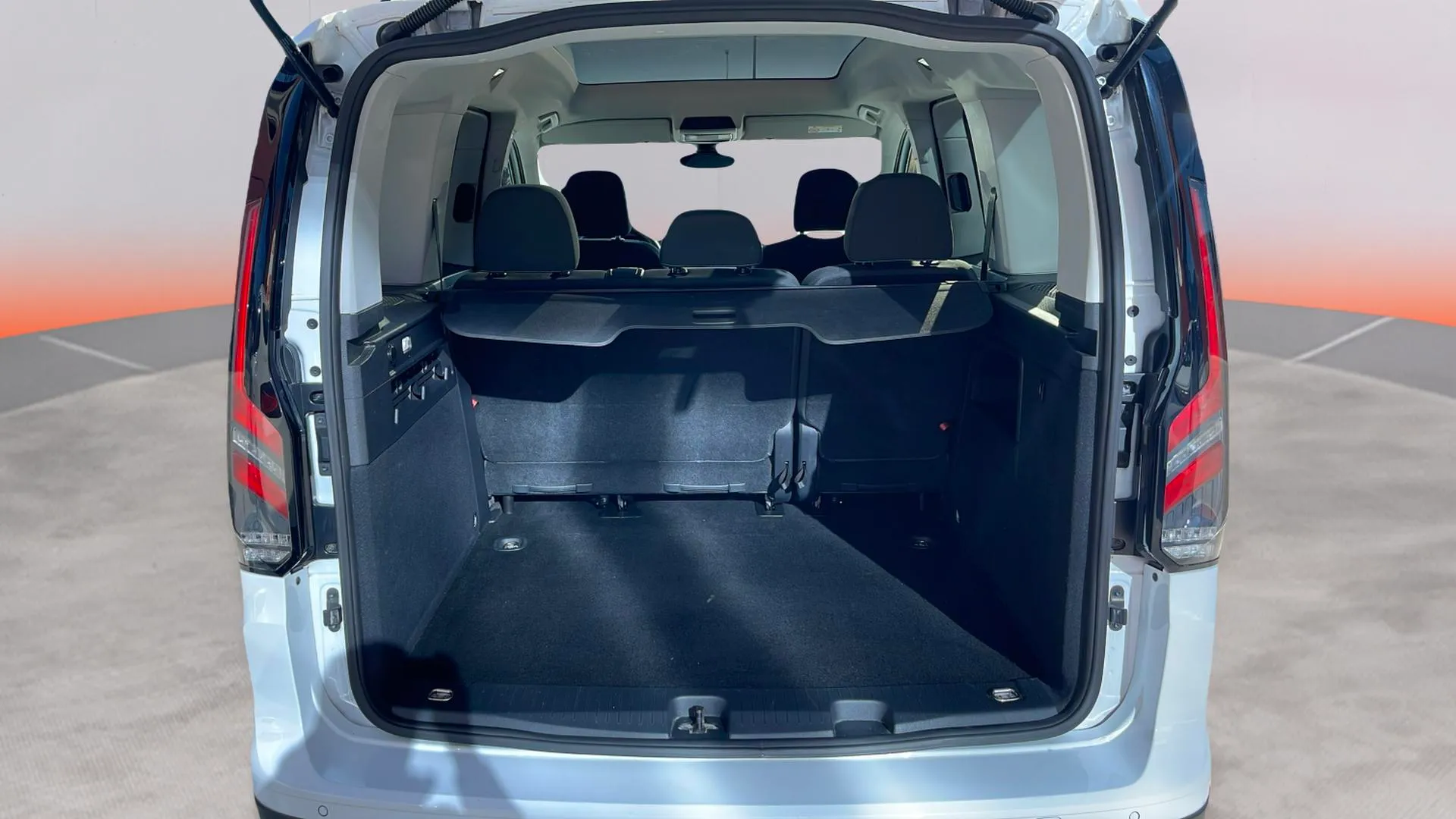 Ford Tourneo Connect 1.5 EcoBoost Active - foto 20