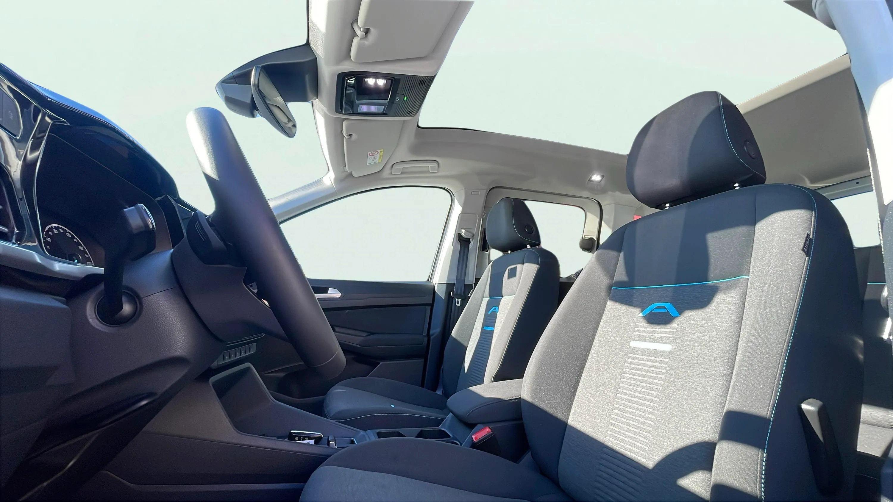 Ford Tourneo Connect 1.5 EcoBoost Active - foto 14
