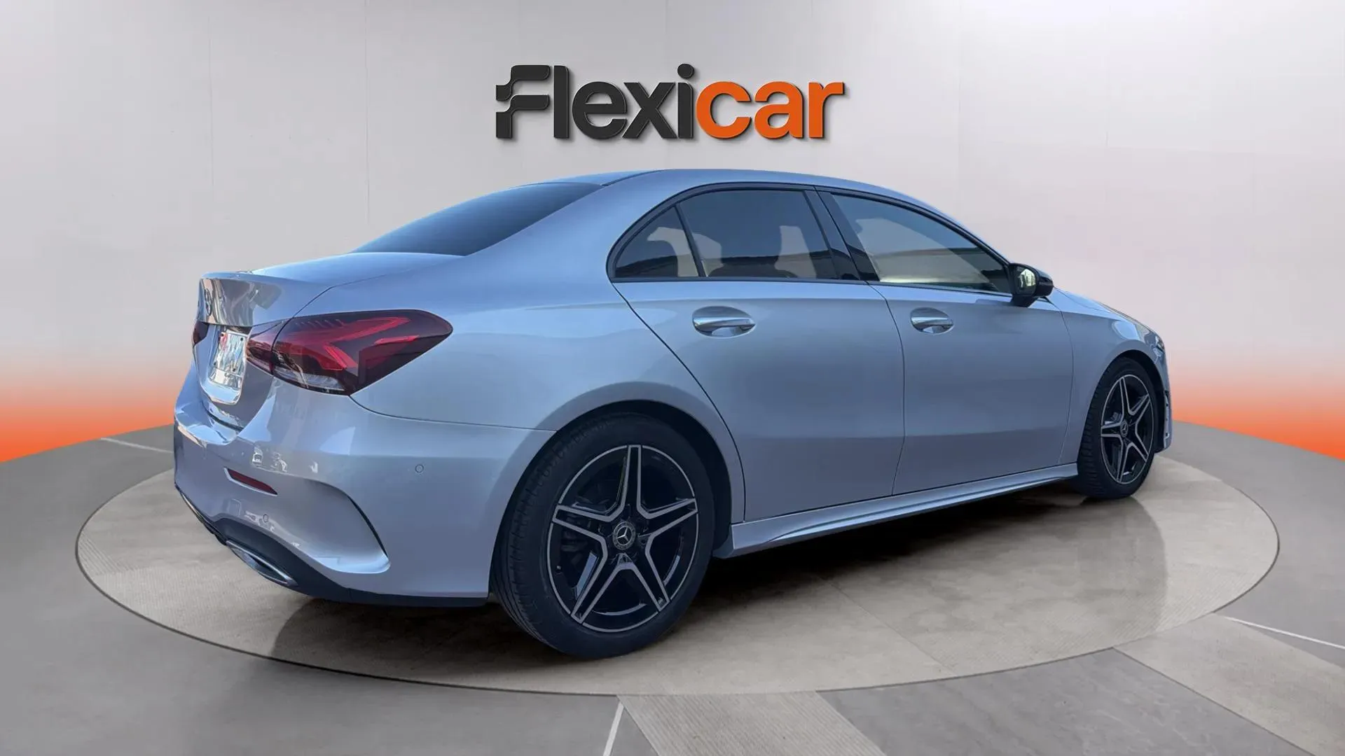 Mercedes-Benz Clase A Sedán A 200 d - foto 5