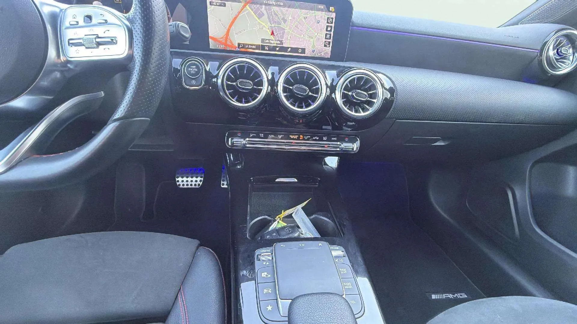 Mercedes-Benz Clase A Sedán A 200 d - foto 18