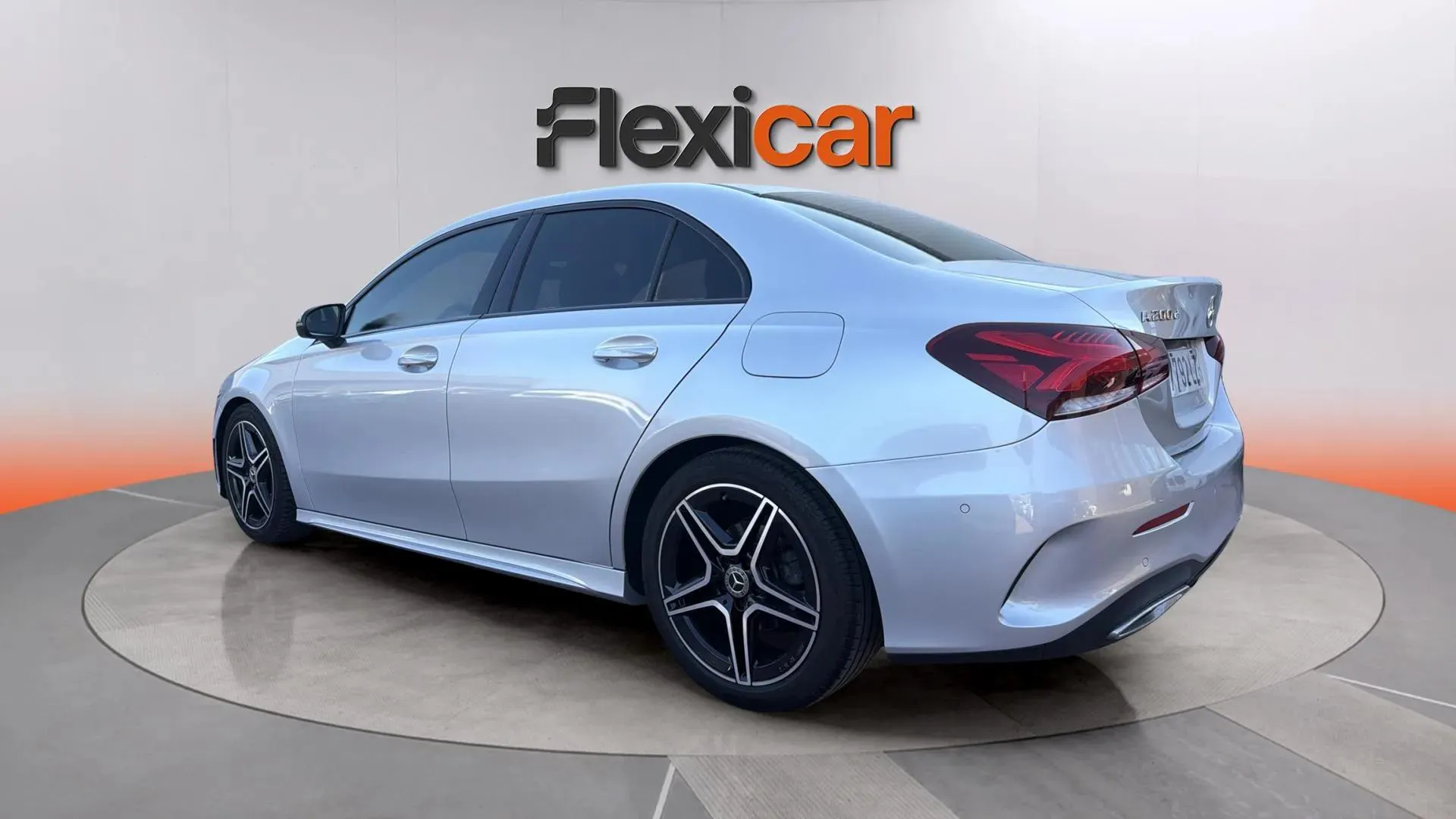 Mercedes-Benz Clase A Sedán A 200 d - foto 10