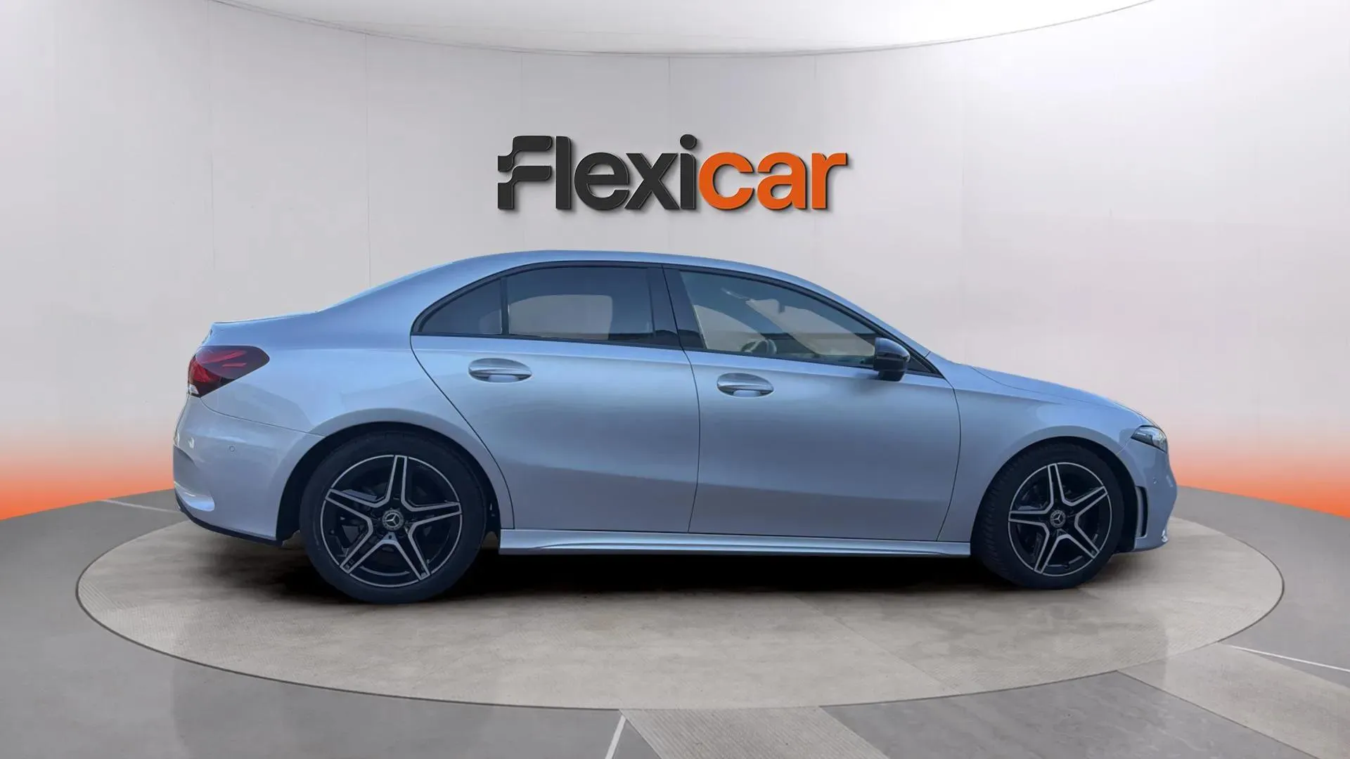 Mercedes-Benz Clase A Sedán A 200 d - foto 7