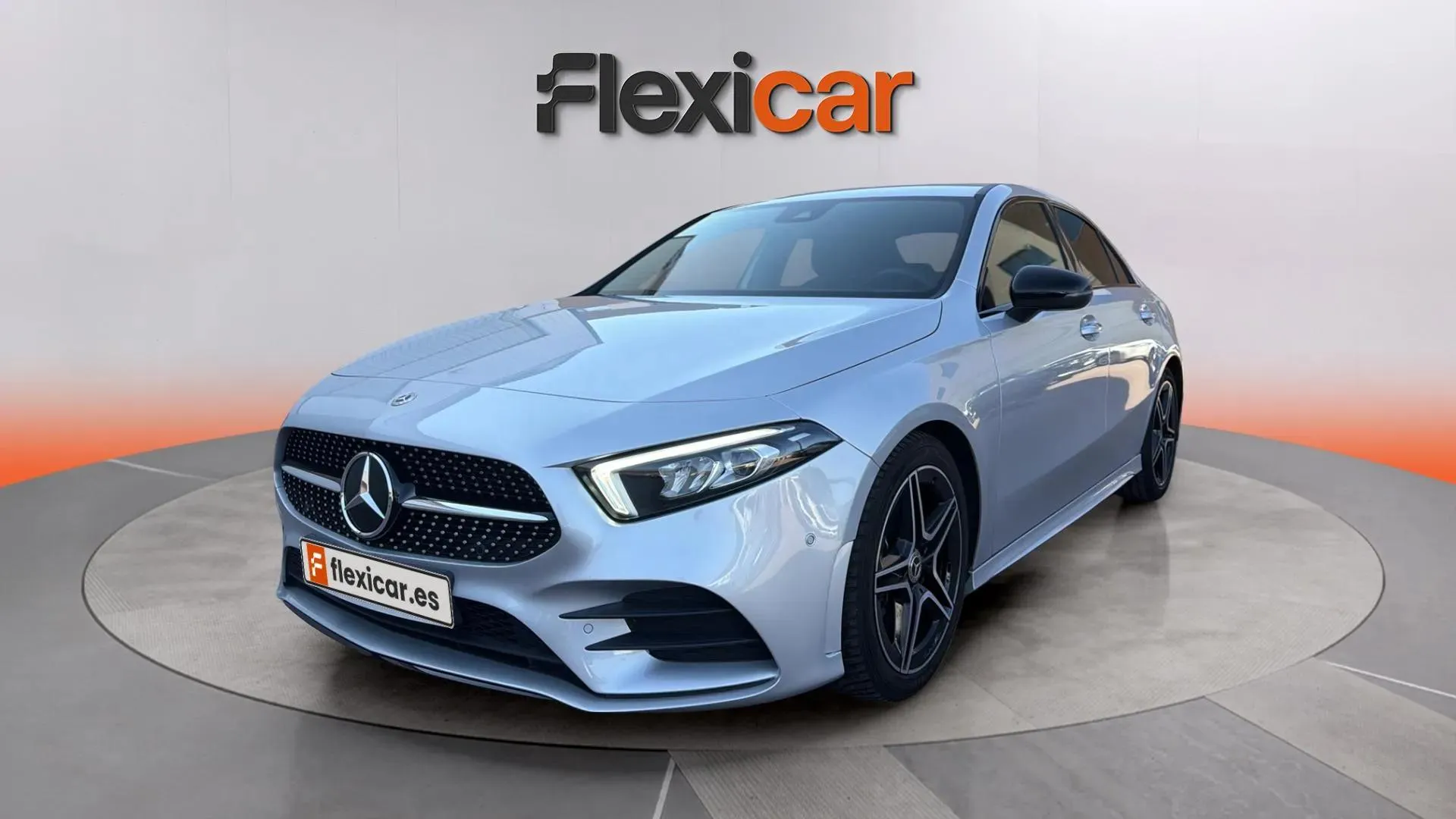 Mercedes-Benz Clase A Sedán A 200 d - foto 2