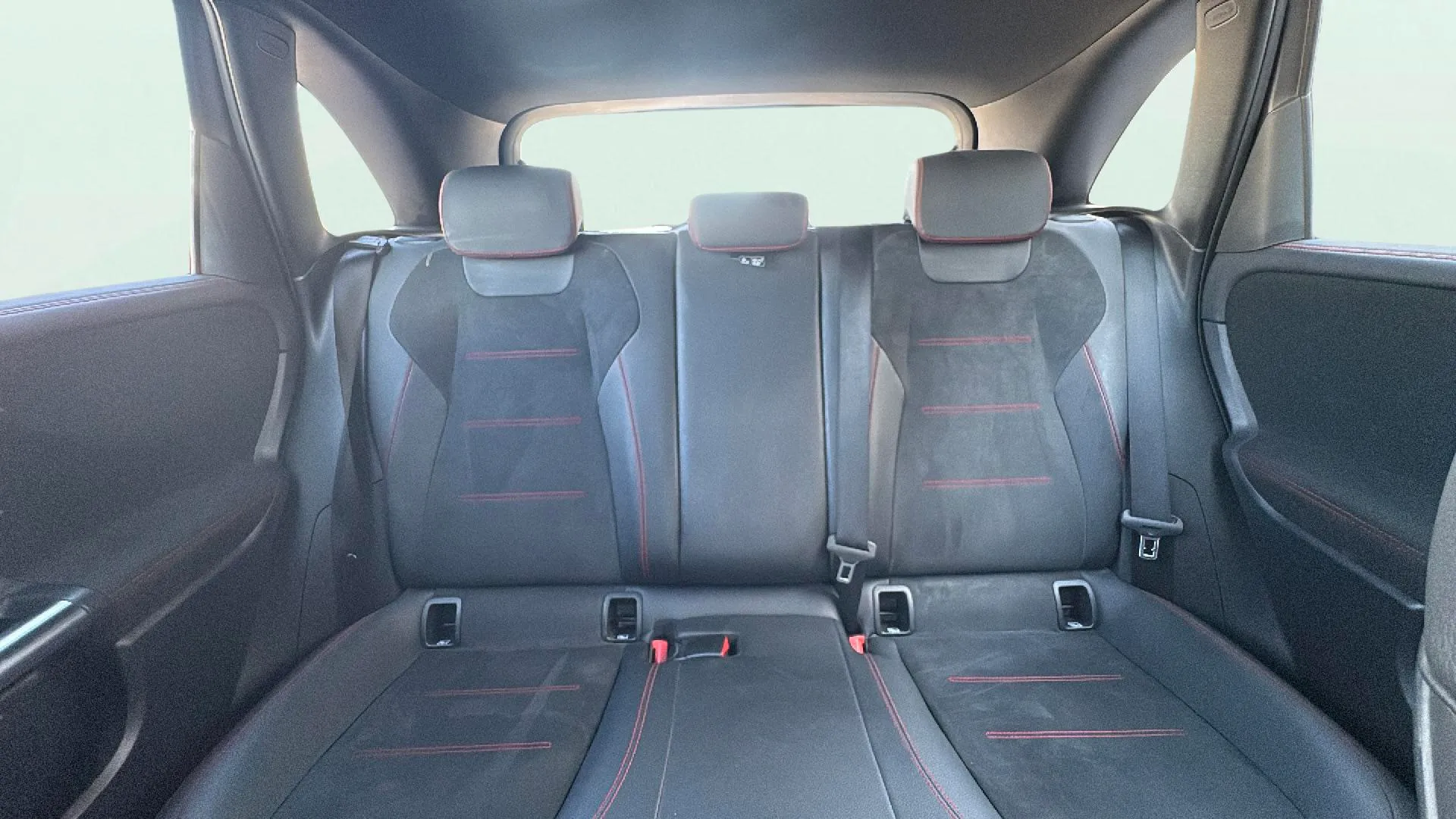 Mercedes-Benz Clase B B 180 d - foto 12