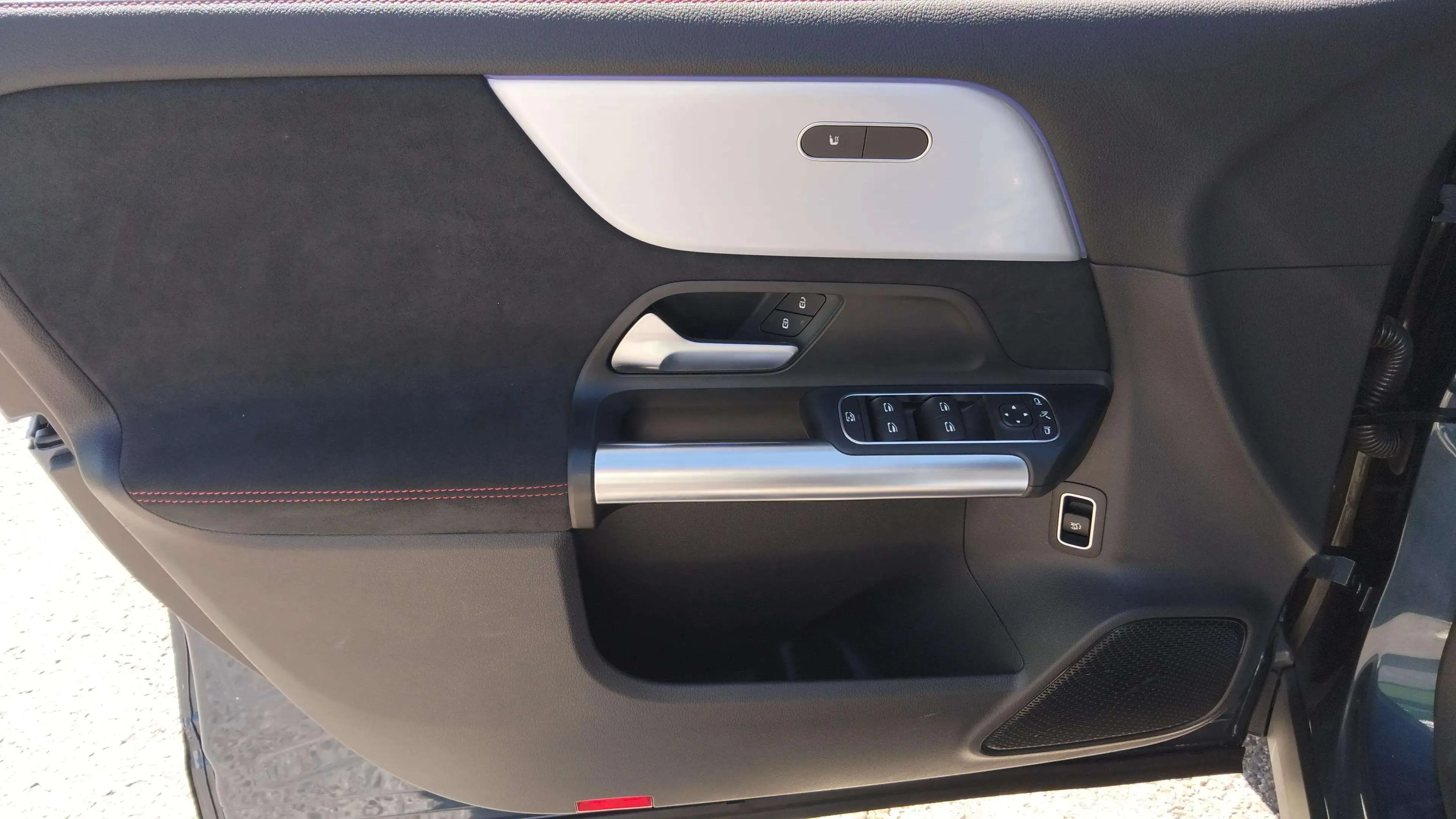 Mercedes-Benz EQA 250 - foto 18