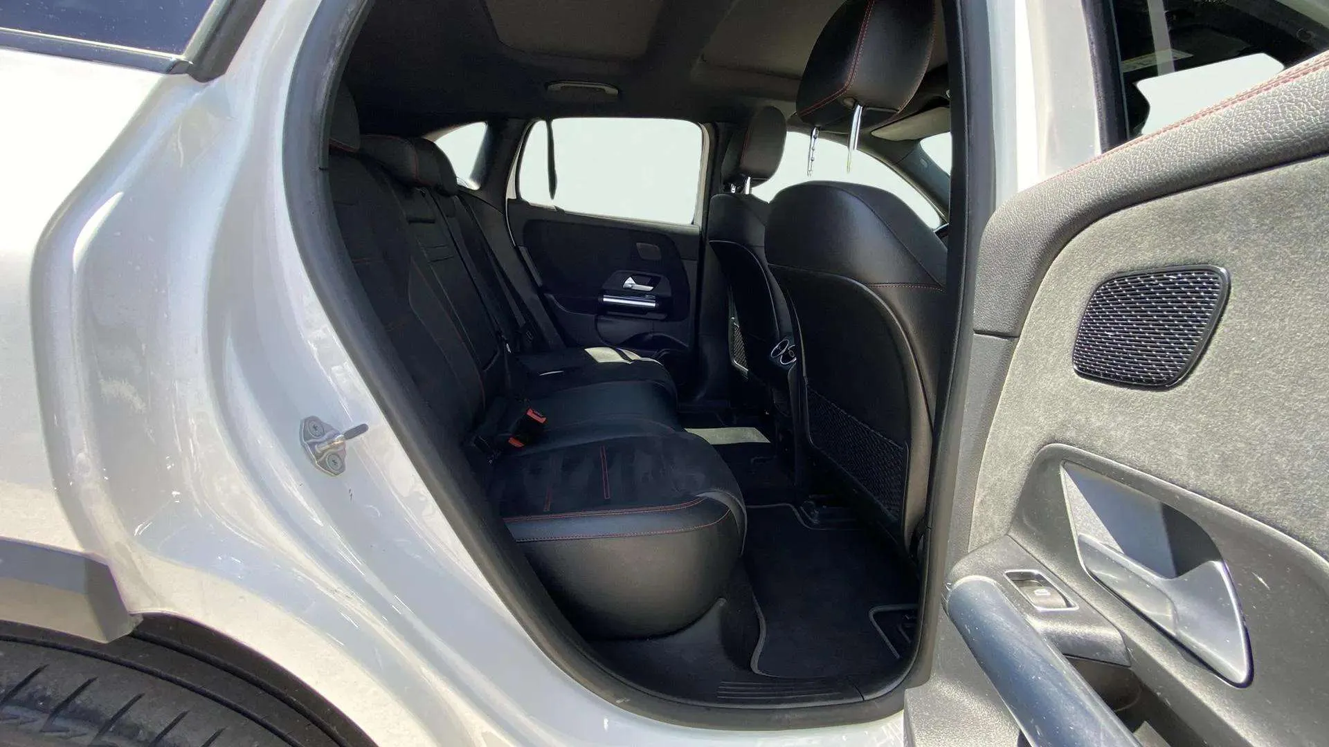 Mercedes-Benz EQA 250 - foto 20