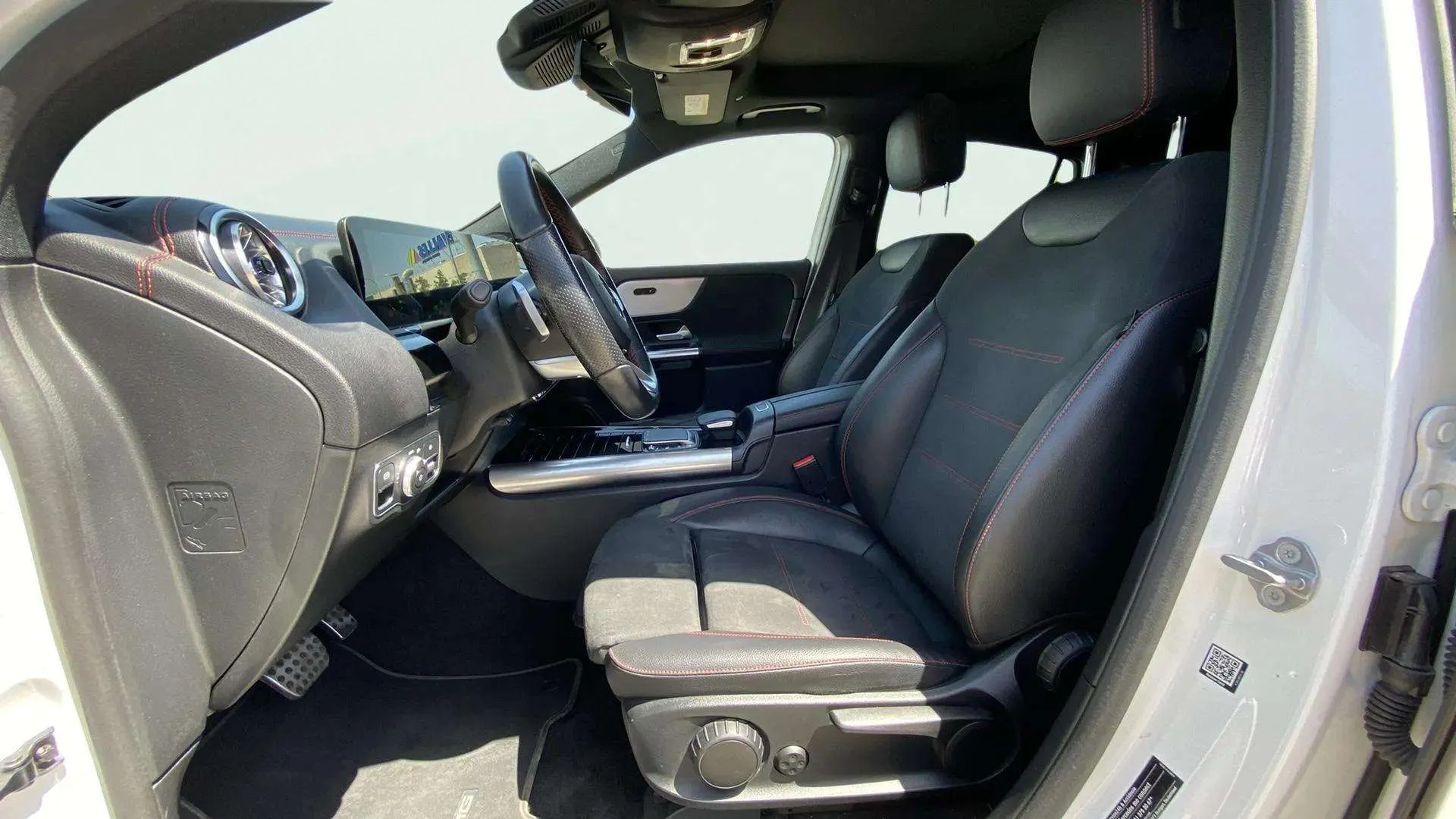 Mercedes-Benz EQA 250 - foto 9