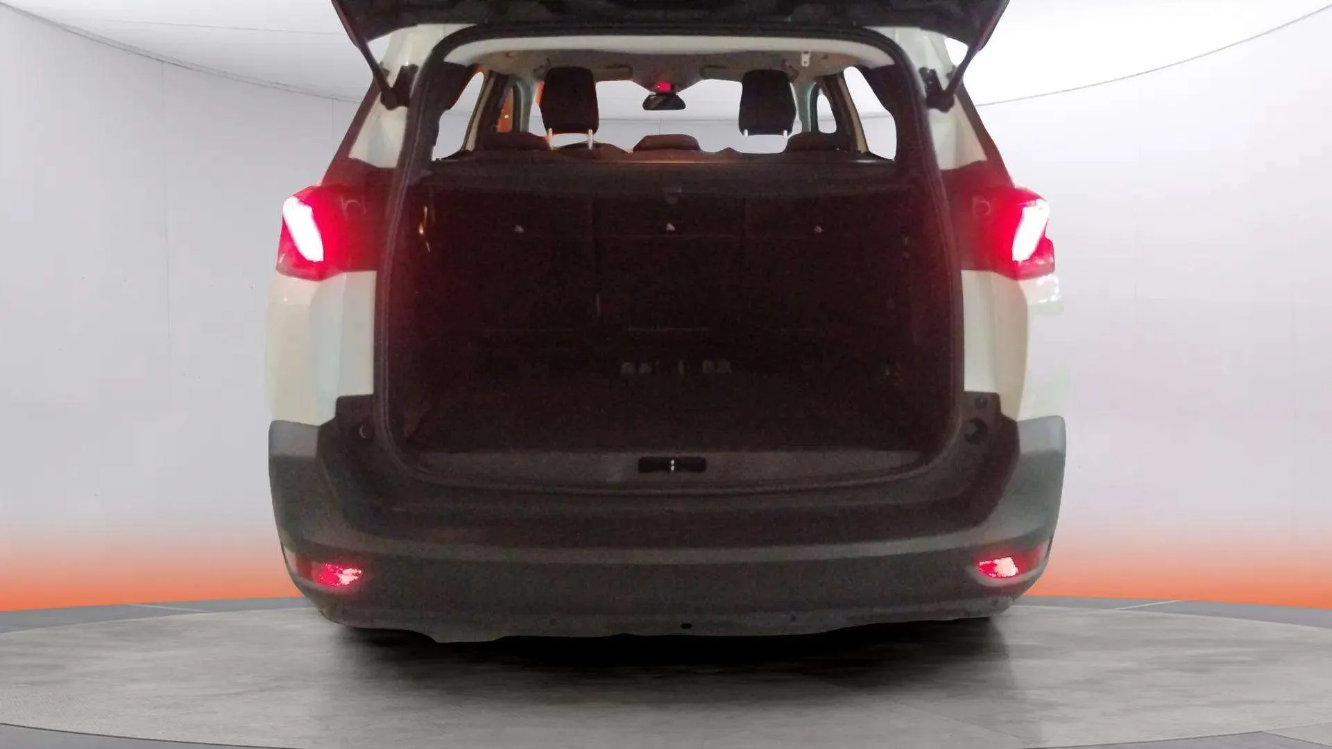 Peugeot 5008 1.2 PureTech Active Pack EAT8 - foto 18