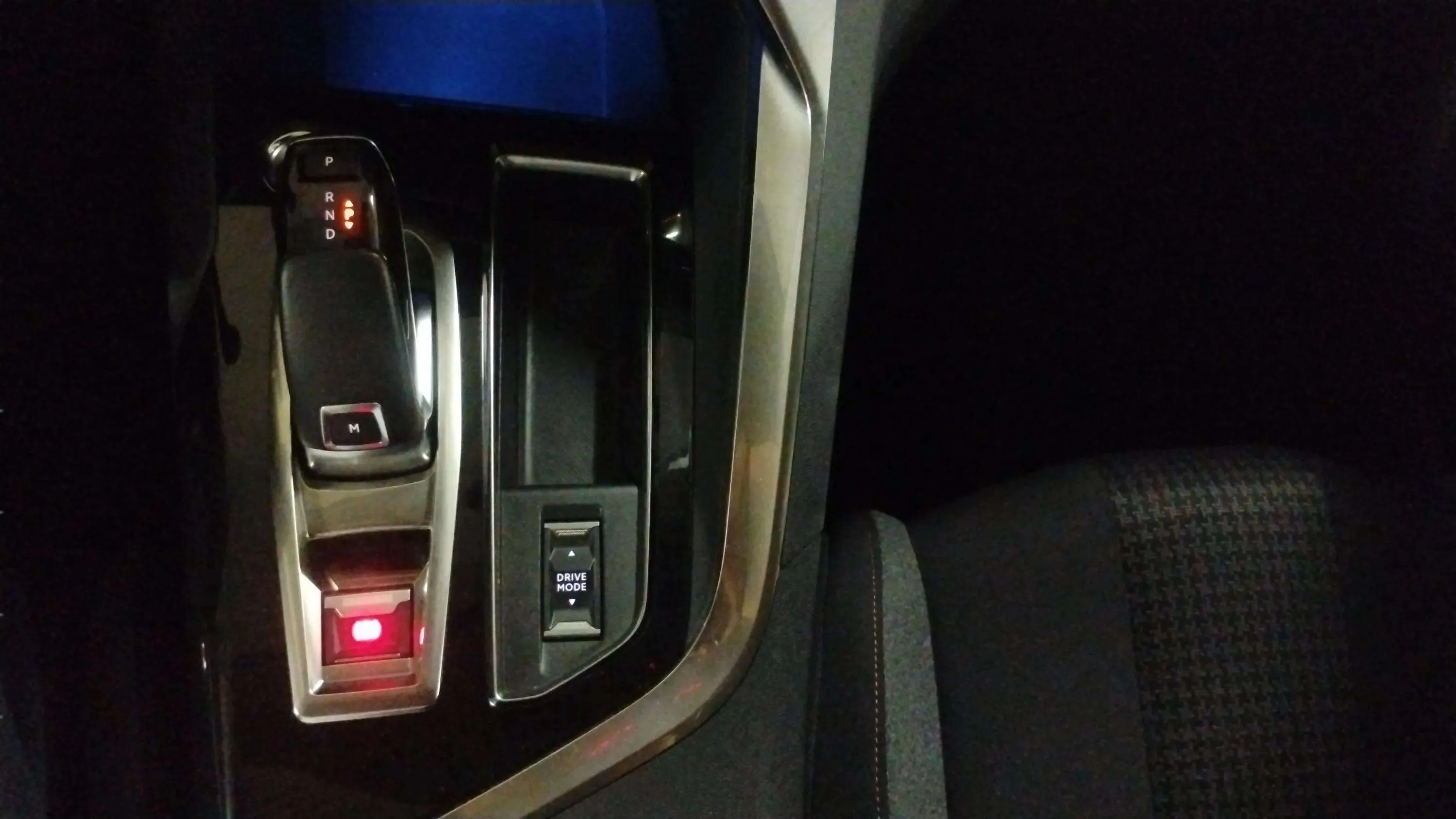 Peugeot 5008 1.2 PureTech Active Pack EAT8 - foto 15