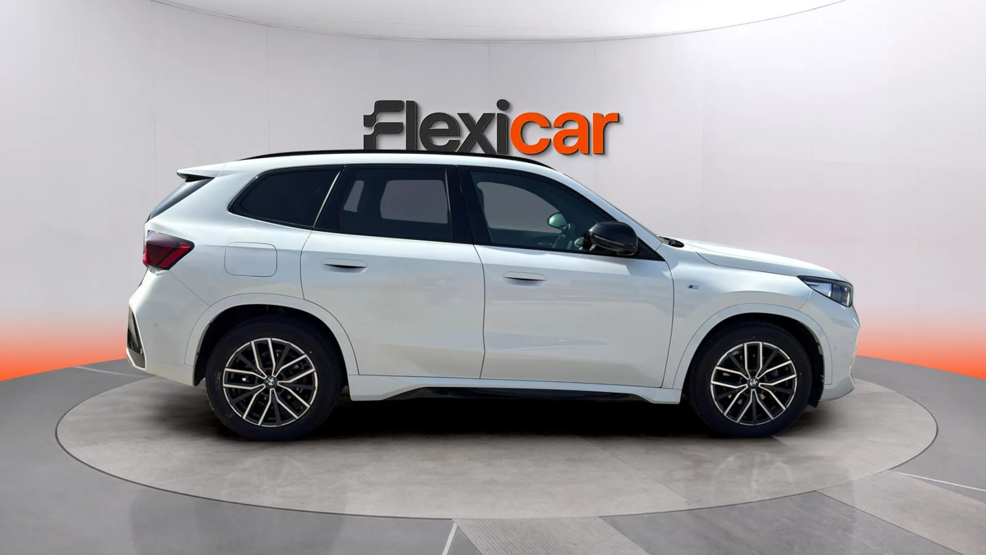 BMW X1 sDrive18d - foto 2