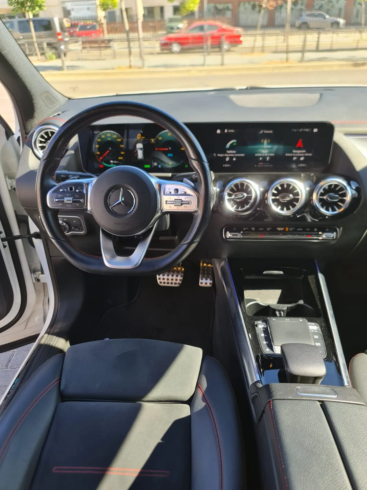 Mercedes-Benz EQA 250 - foto 10