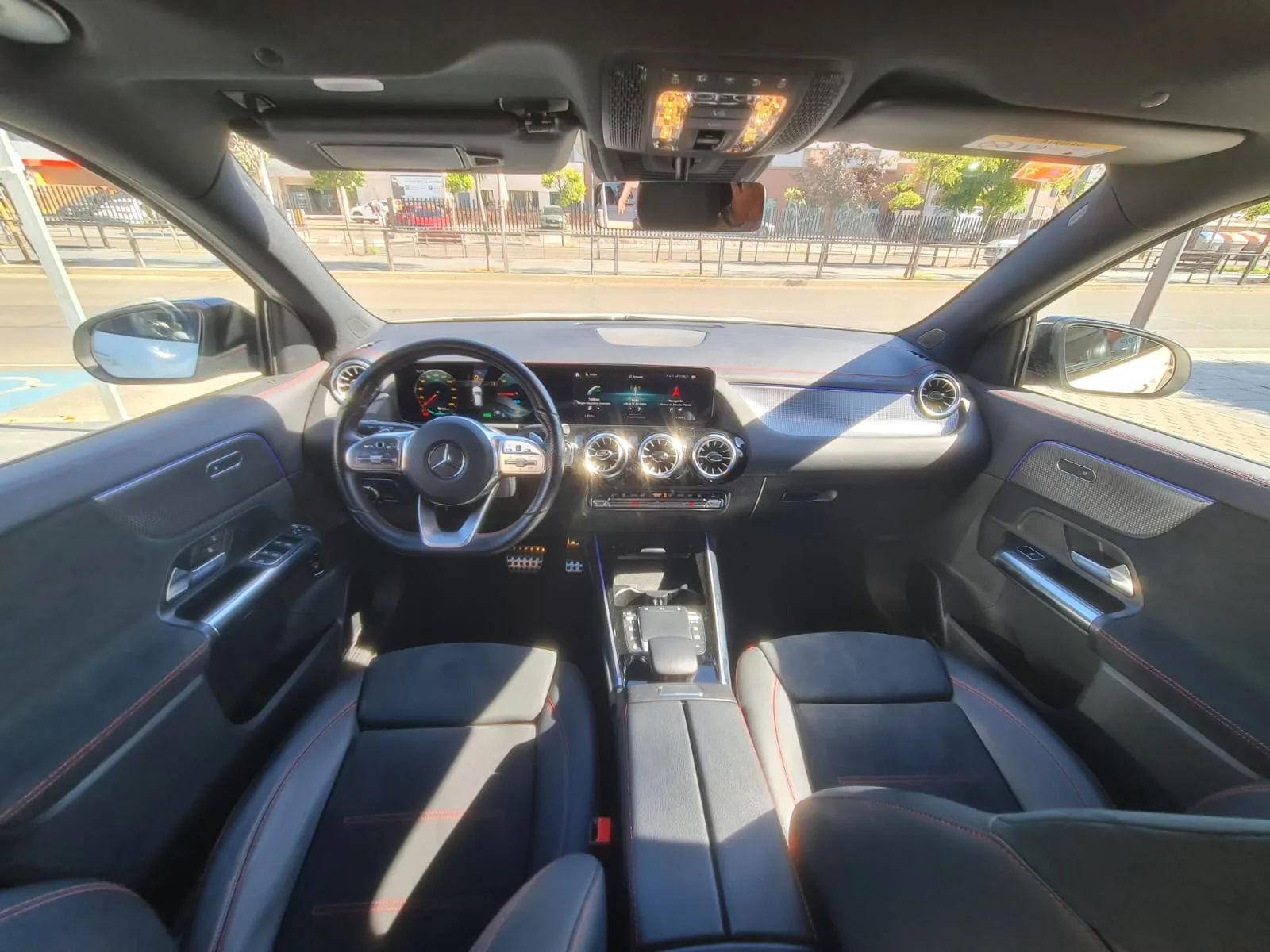 Mercedes-Benz EQA 250 - foto 9