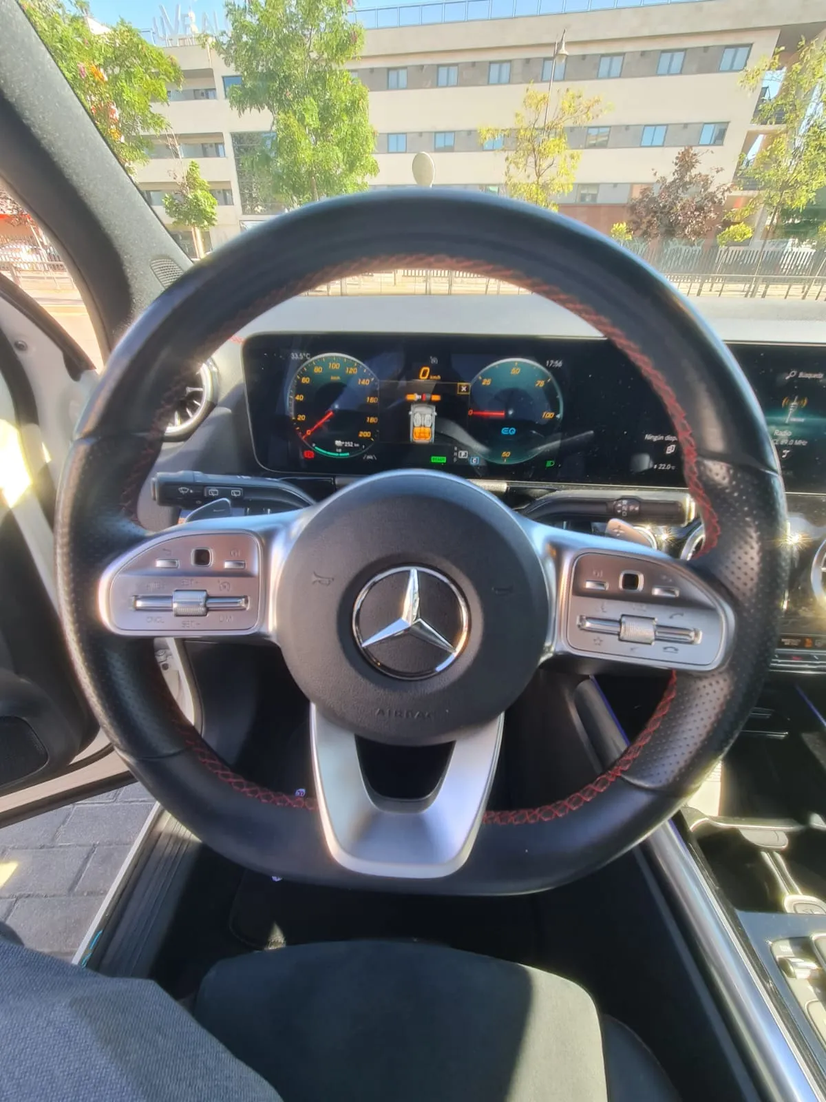 Mercedes-Benz EQA 250 - foto 7