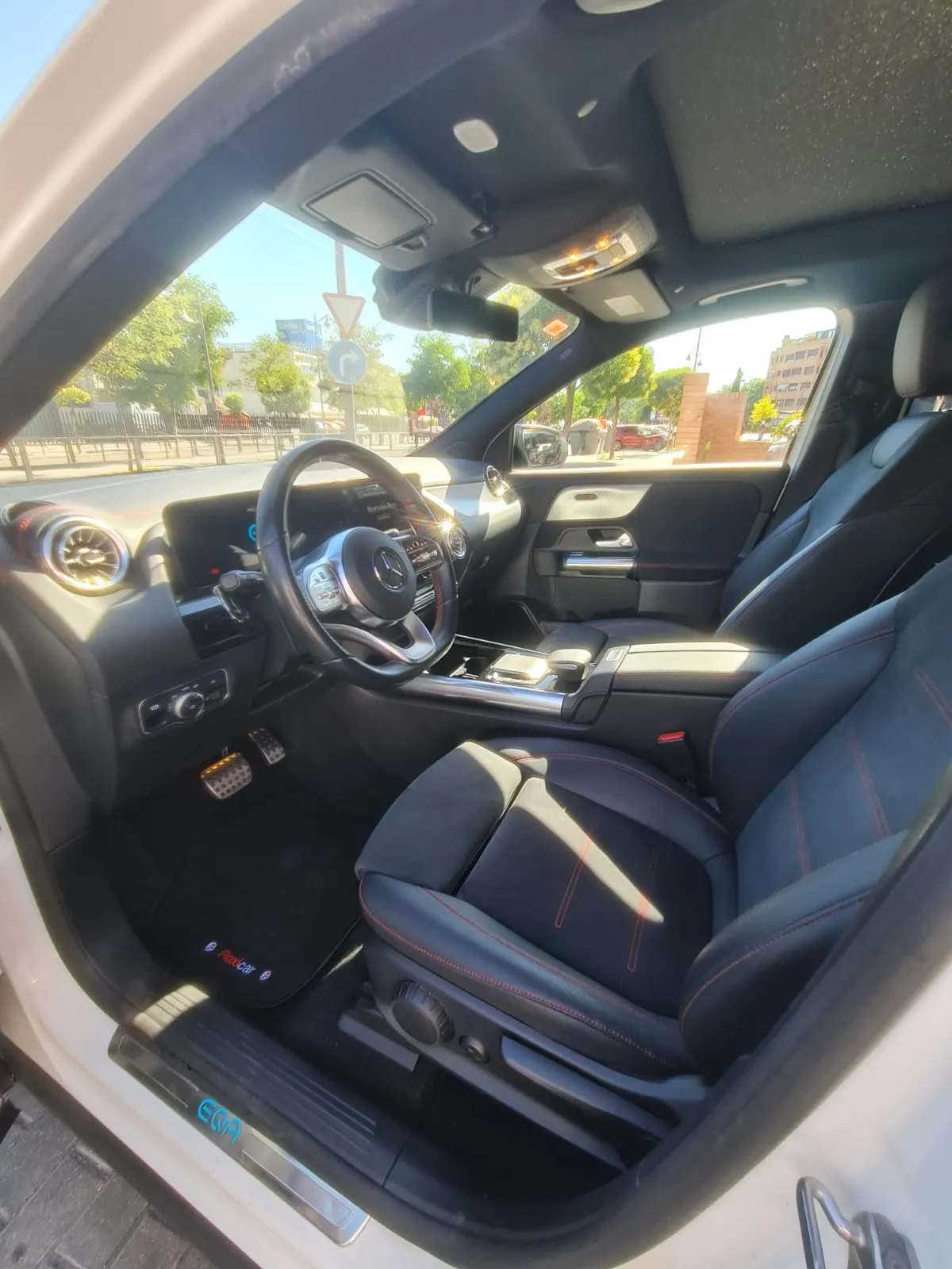 Mercedes-Benz EQA 250 - foto 11
