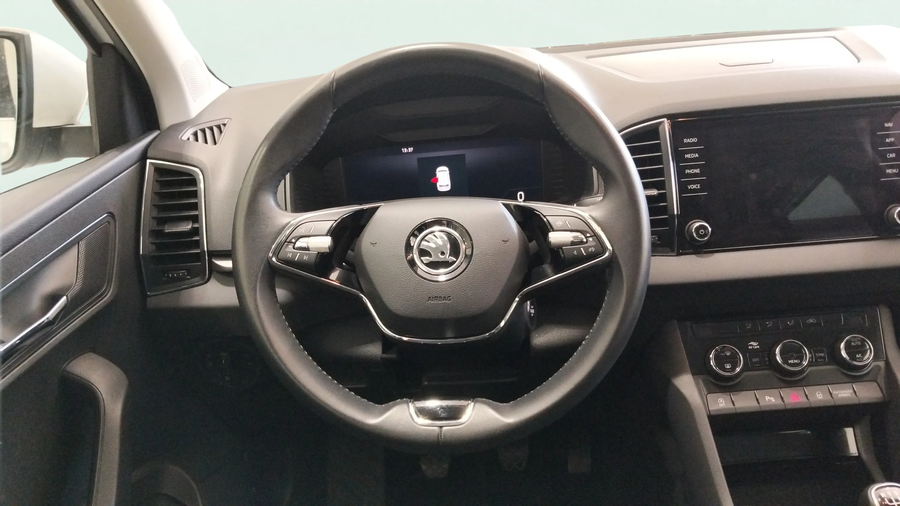 Škoda Karoq 2.0 TDI Ambition - foto 13