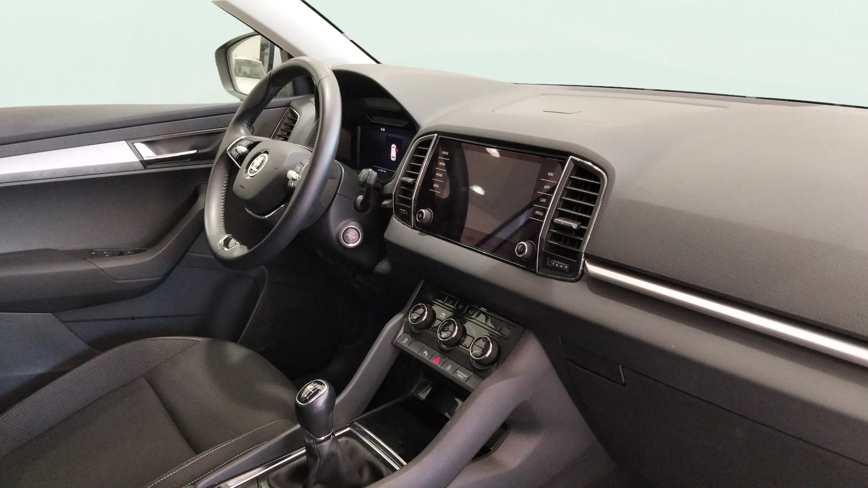 Škoda Karoq 2.0 TDI Ambition - foto 8