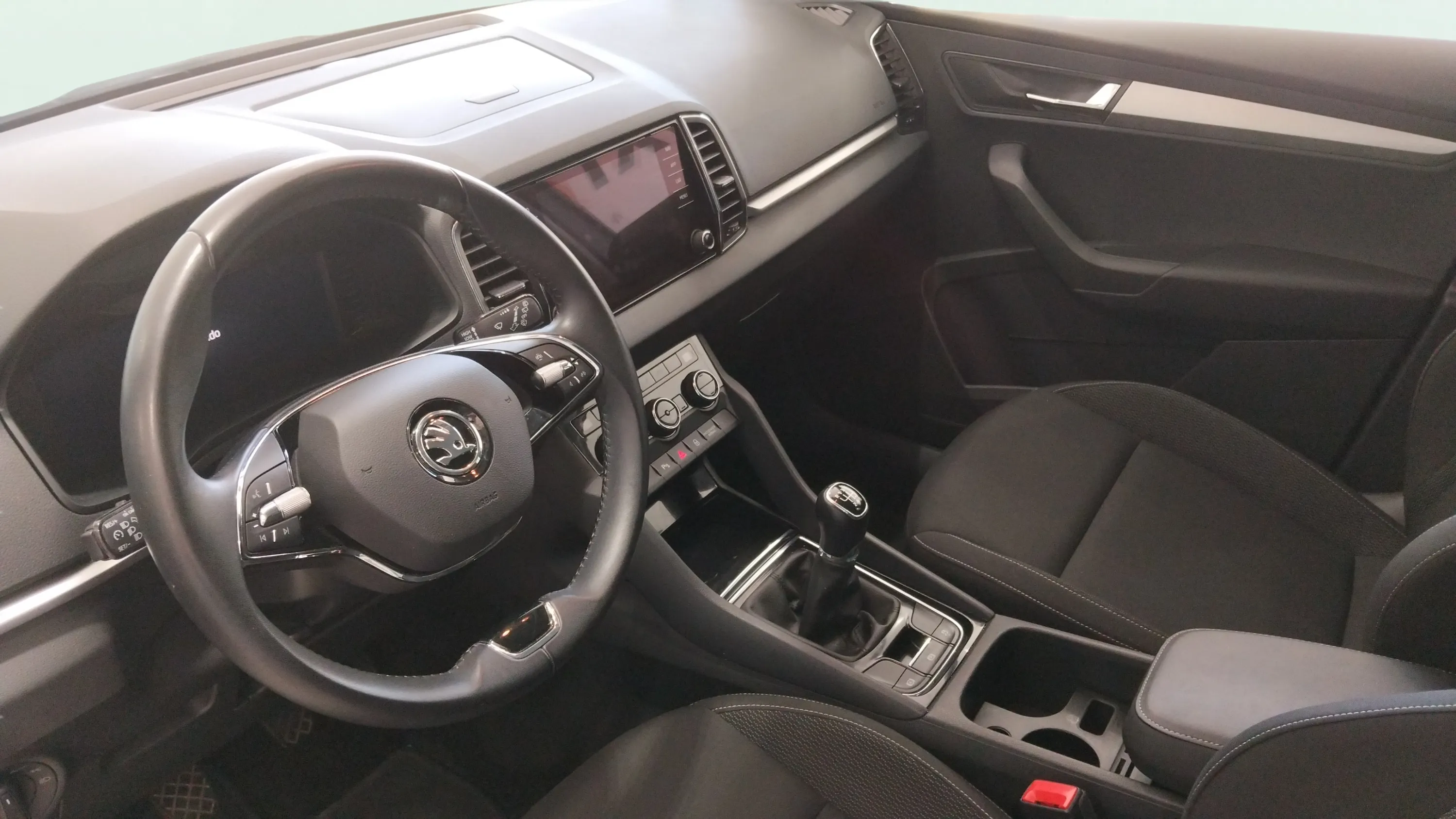 Škoda Karoq 2.0 TDI Ambition - foto 7