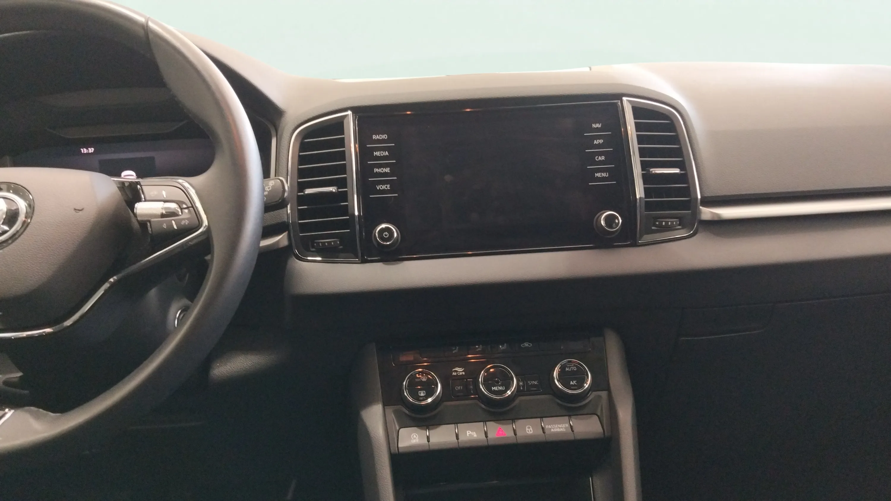 Škoda Karoq 2.0 TDI Ambition - foto 12