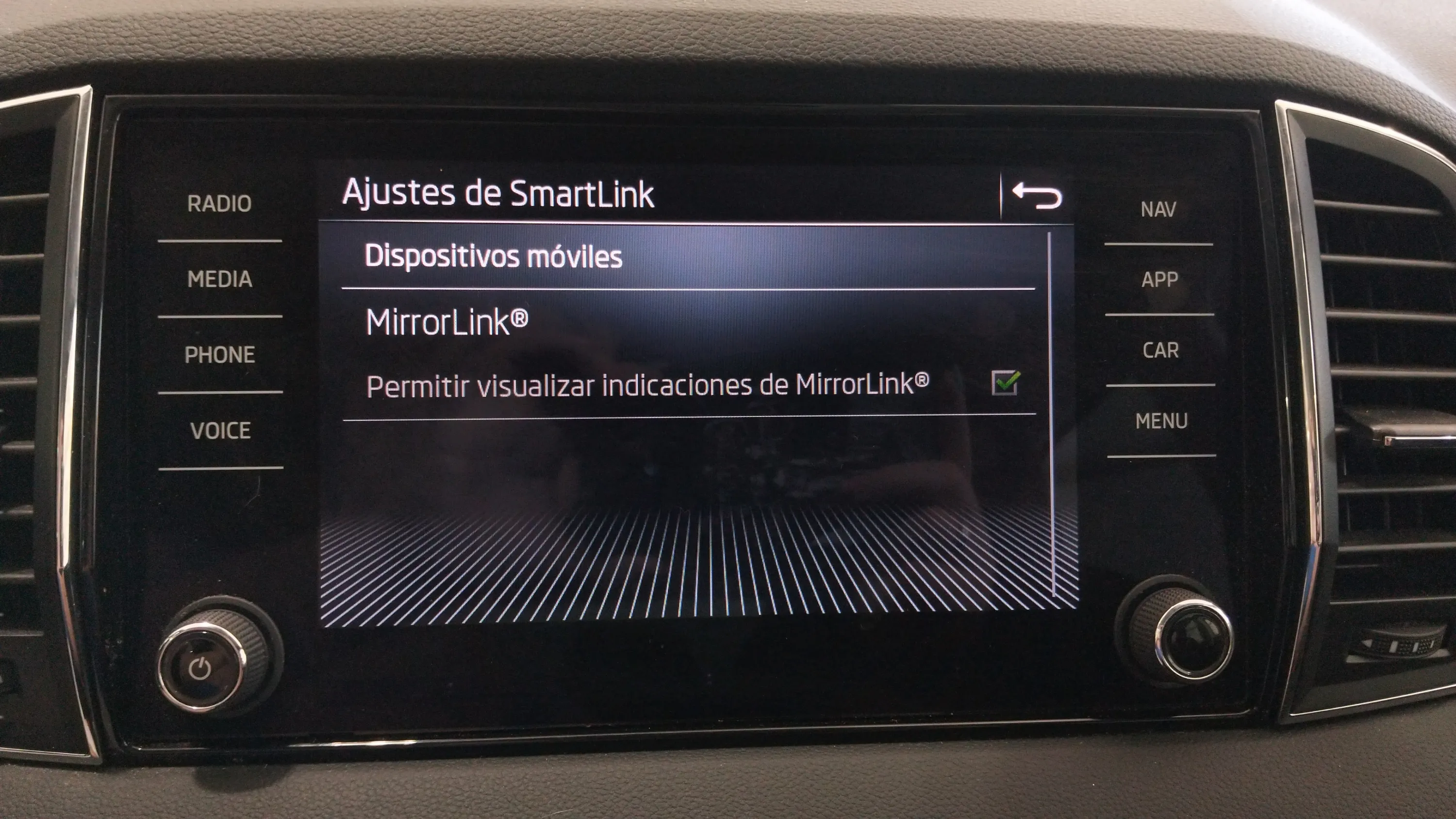 Škoda Karoq 2.0 TDI Ambition - foto 21