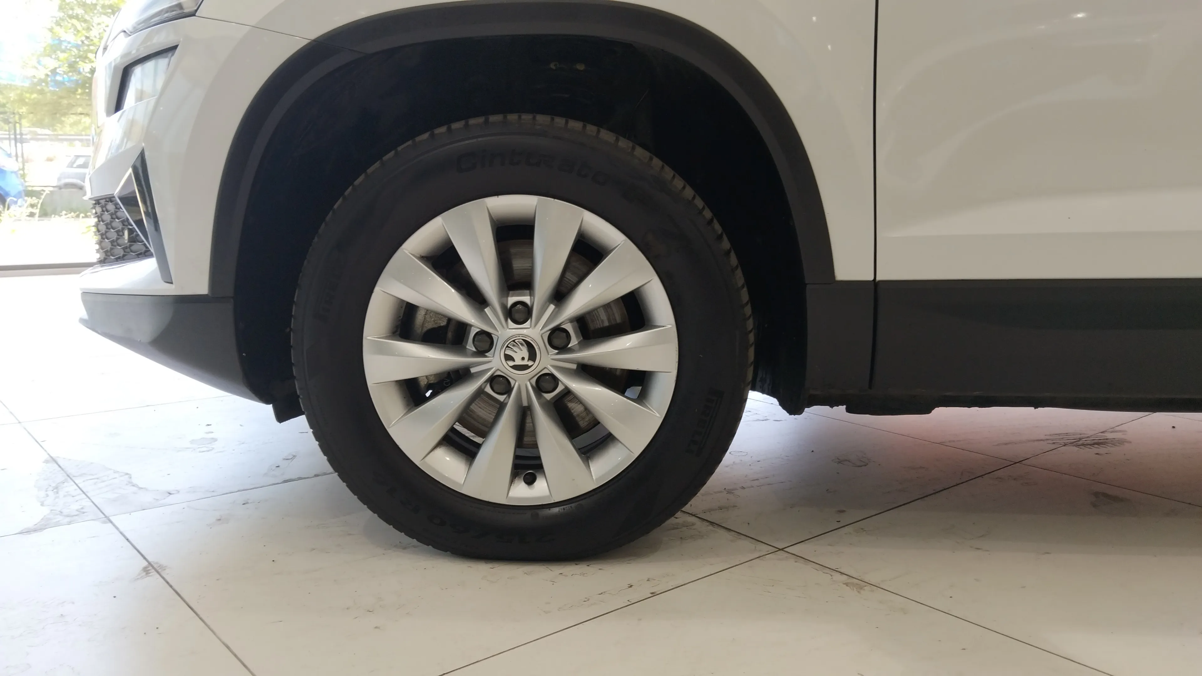 Škoda Karoq 2.0 TDI Ambition - foto 6