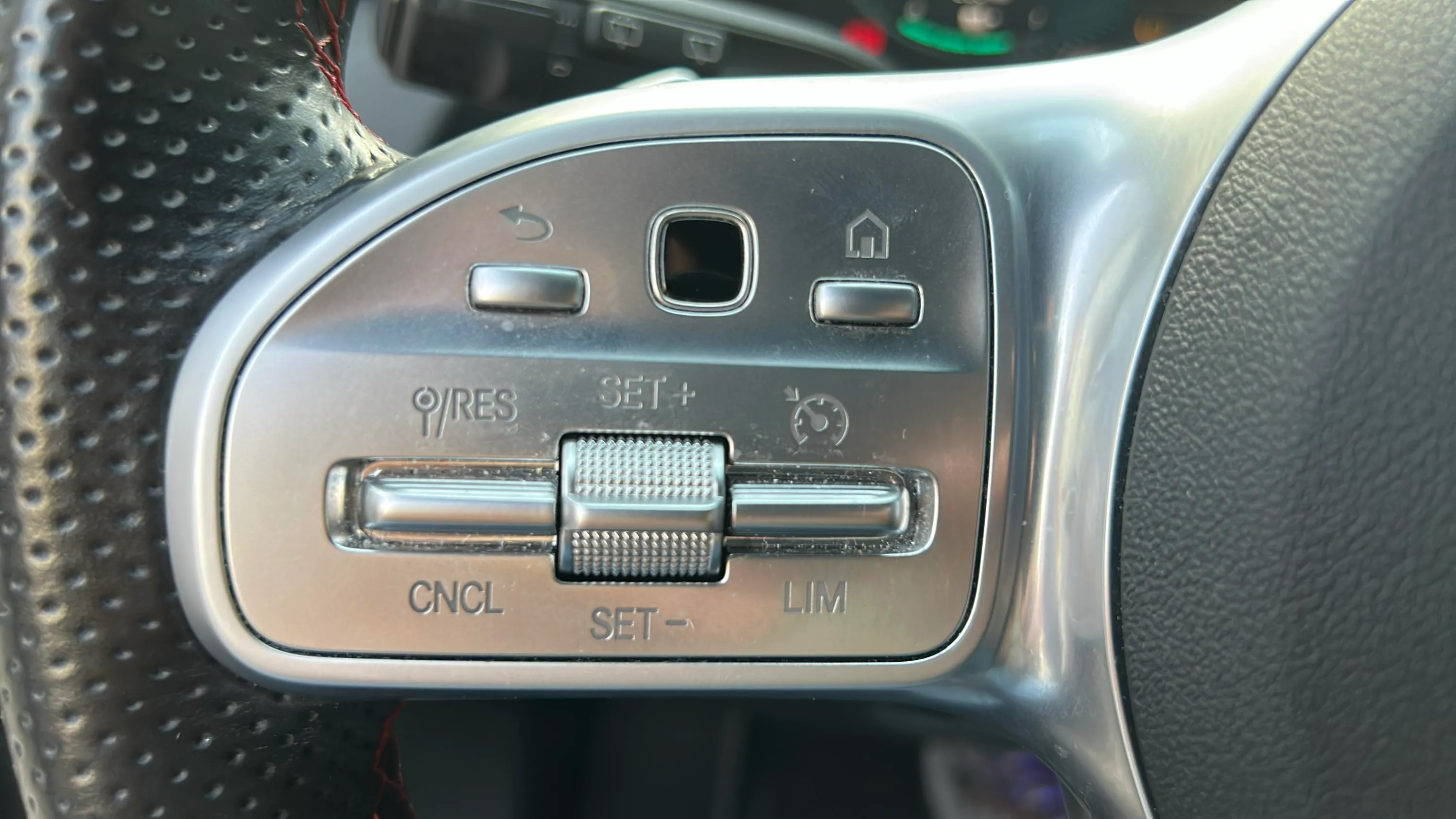 Mercedes-Benz EQA 250 - foto 19