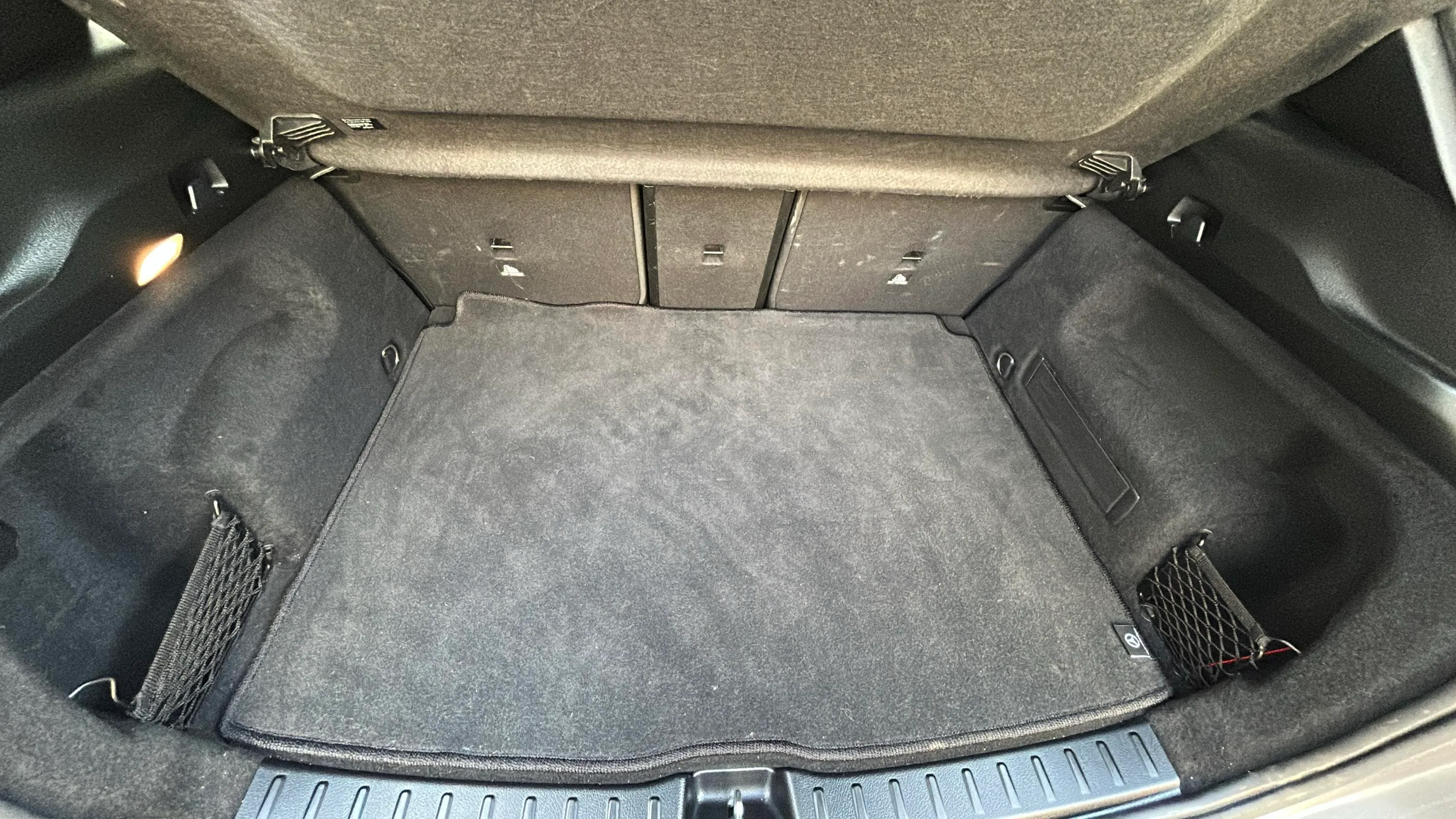 Mercedes-Benz EQA 250 - foto 16