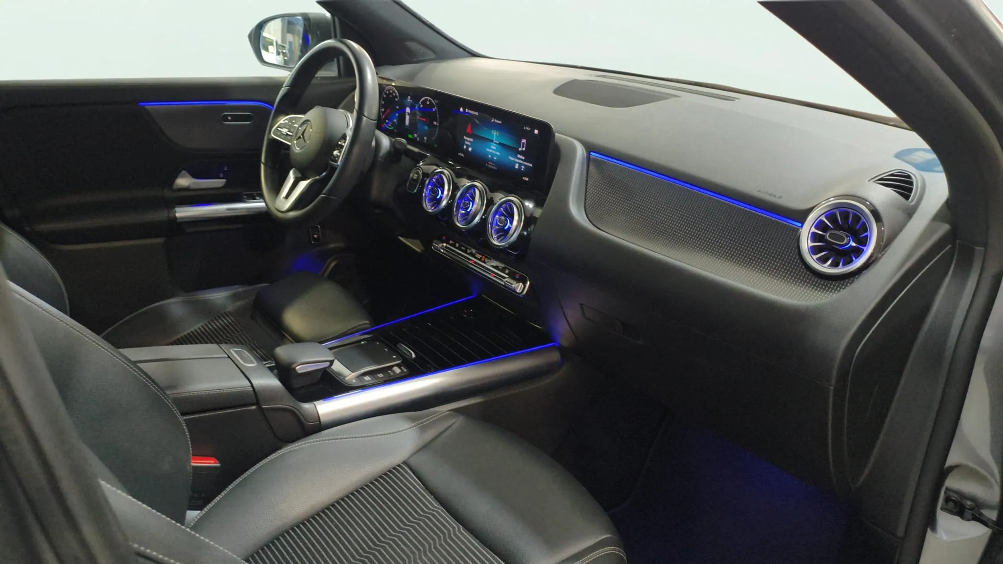 Mercedes-Benz EQA 250 - foto 10