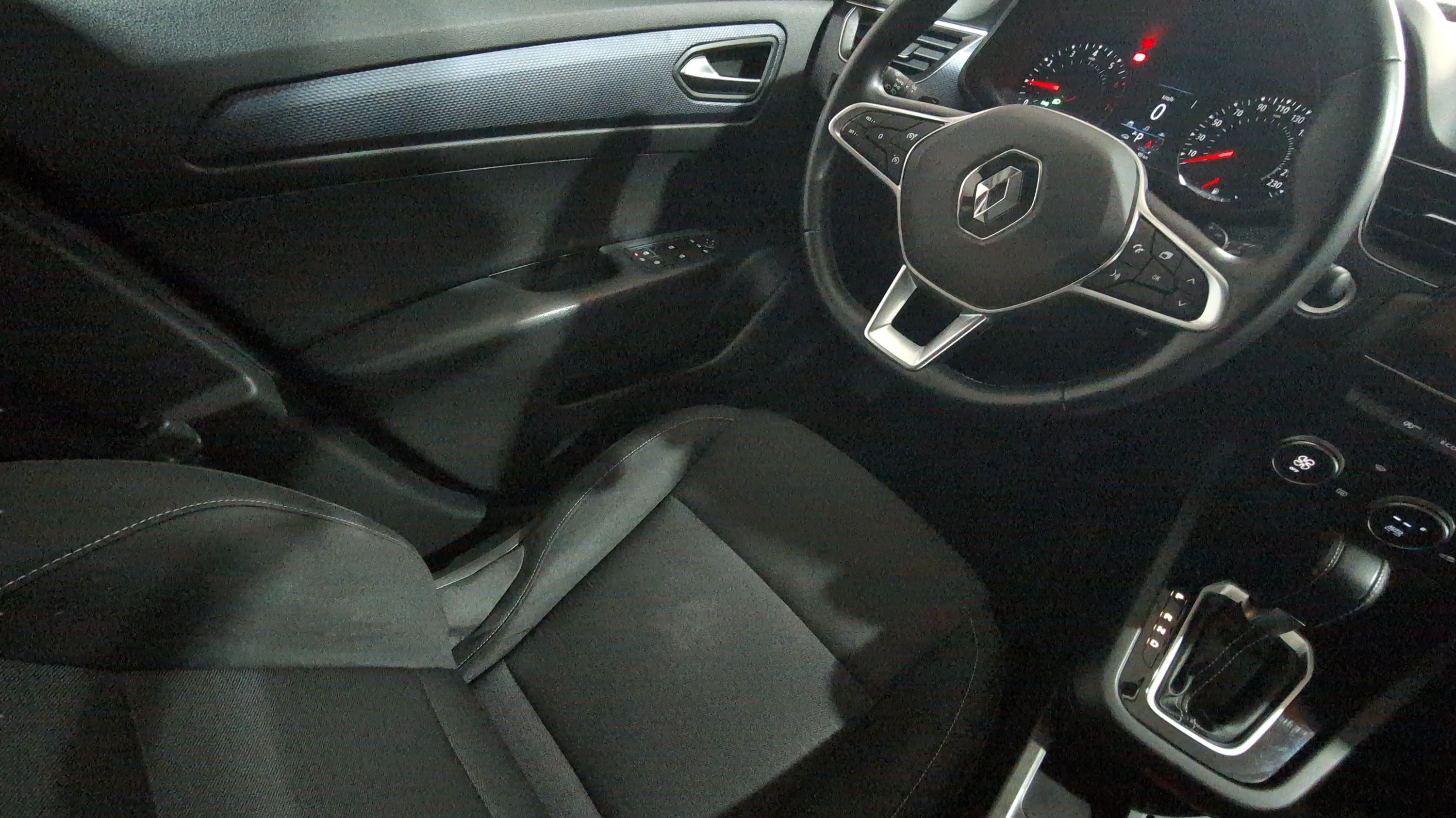 Renault Arkana E-Tech Engin. Fast Track Híb - foto 9