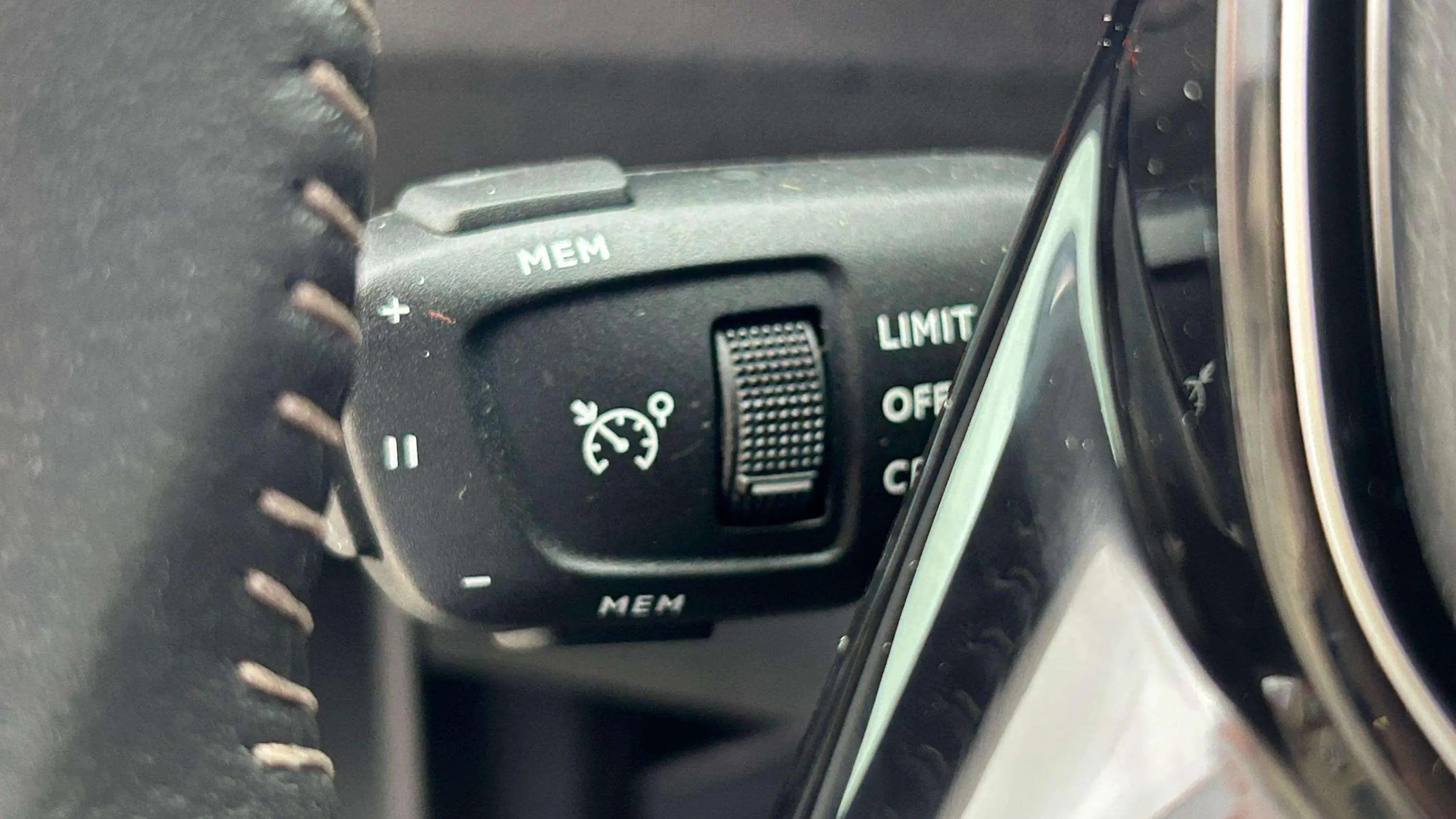 Peugeot 3008 1.2 PureTech Allure Pack - foto 22