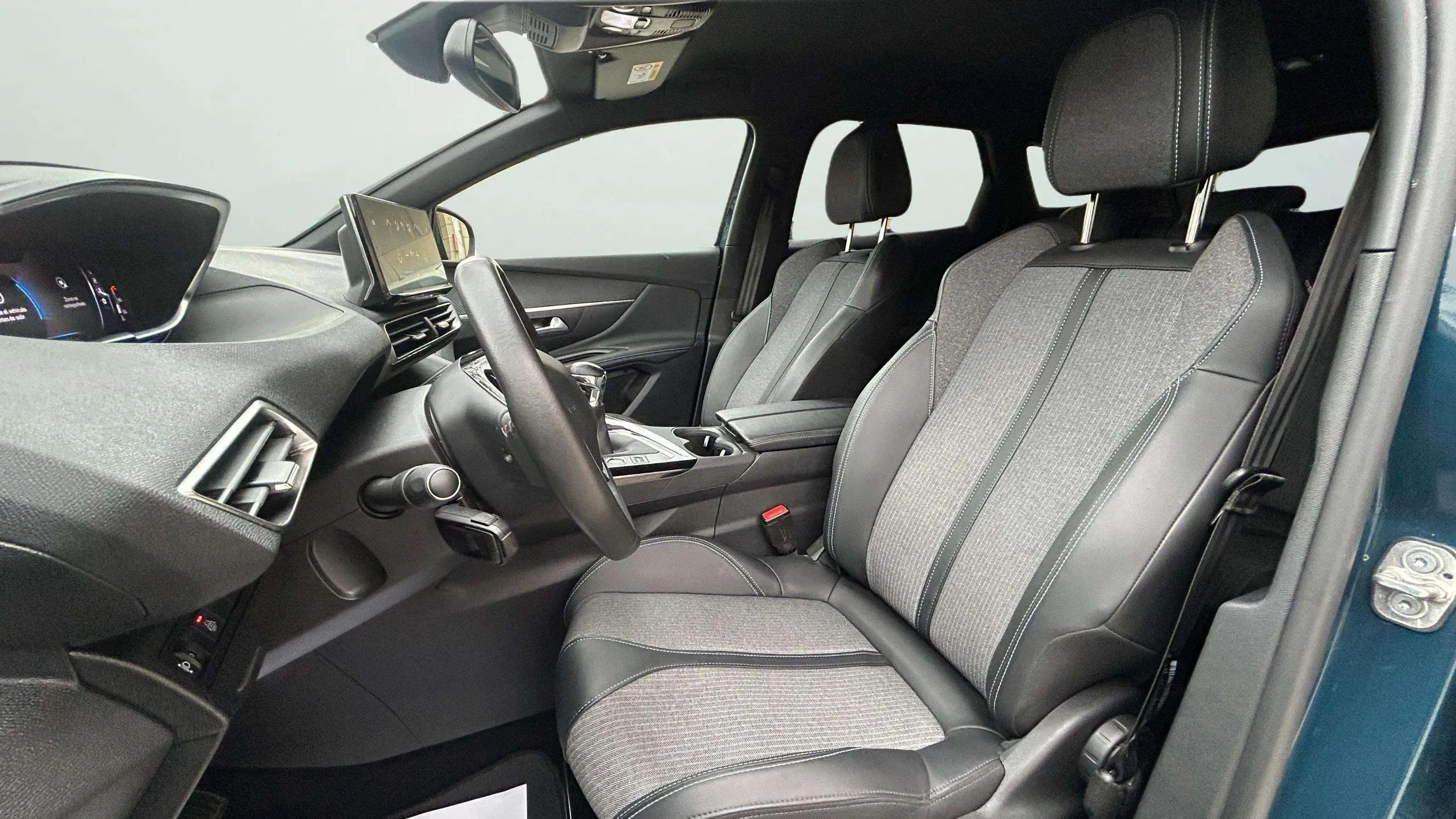 Peugeot 3008 1.2 PureTech Allure Pack - foto 13