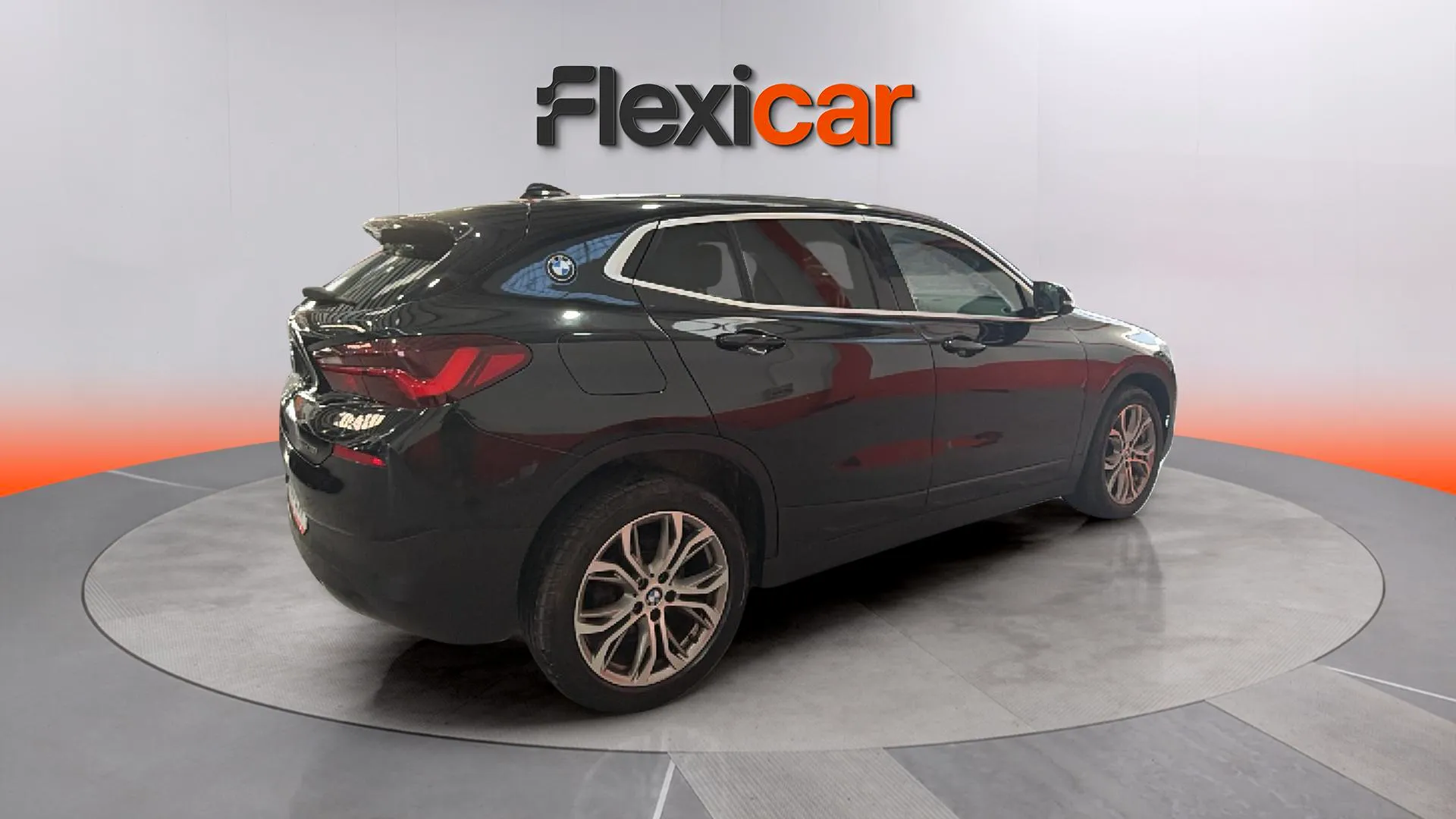 BMW X2 sDrive18i - foto 7