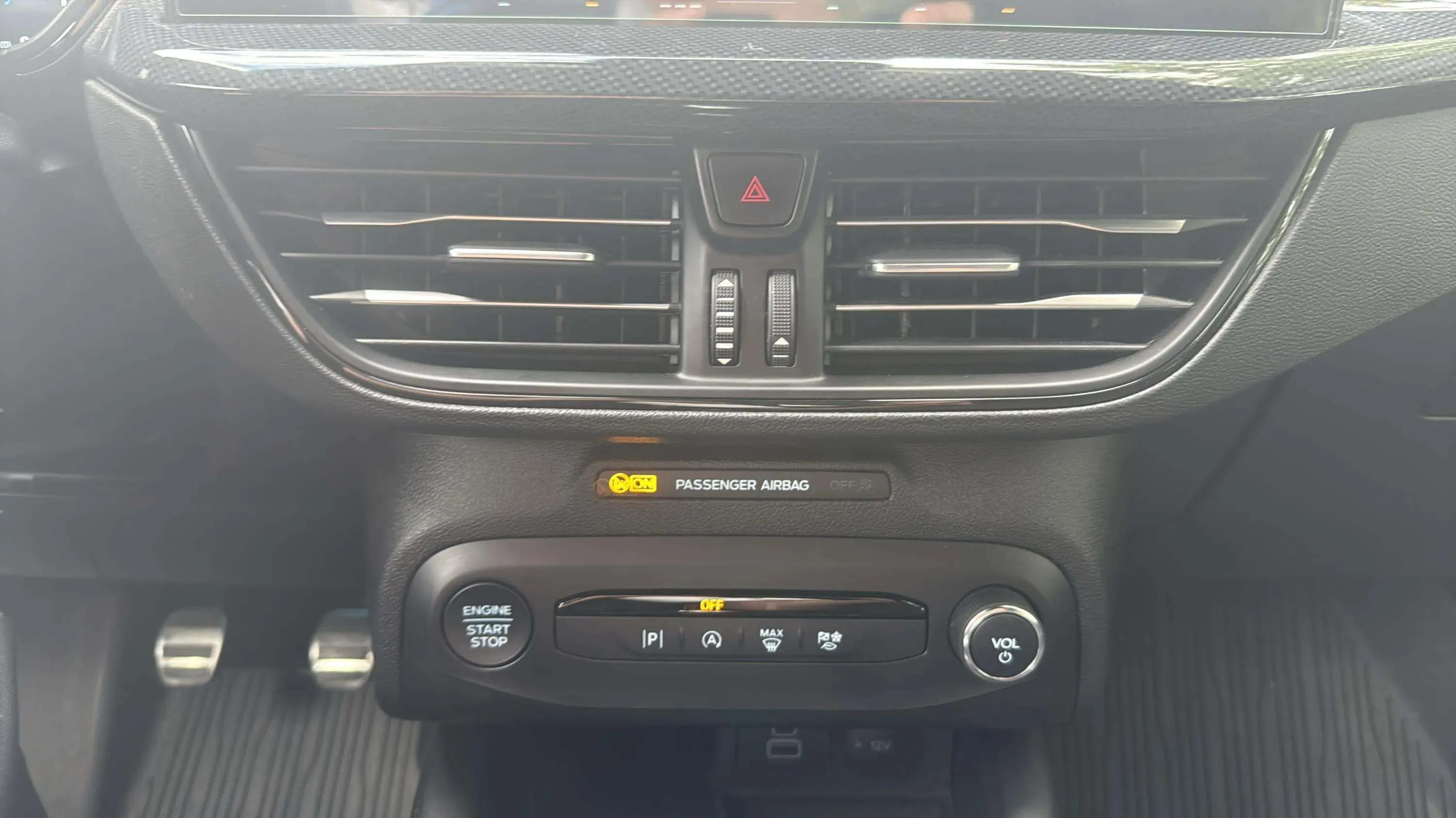 Ford Focus ST-Line X 1.0T EcoBoost mHEV - foto 26