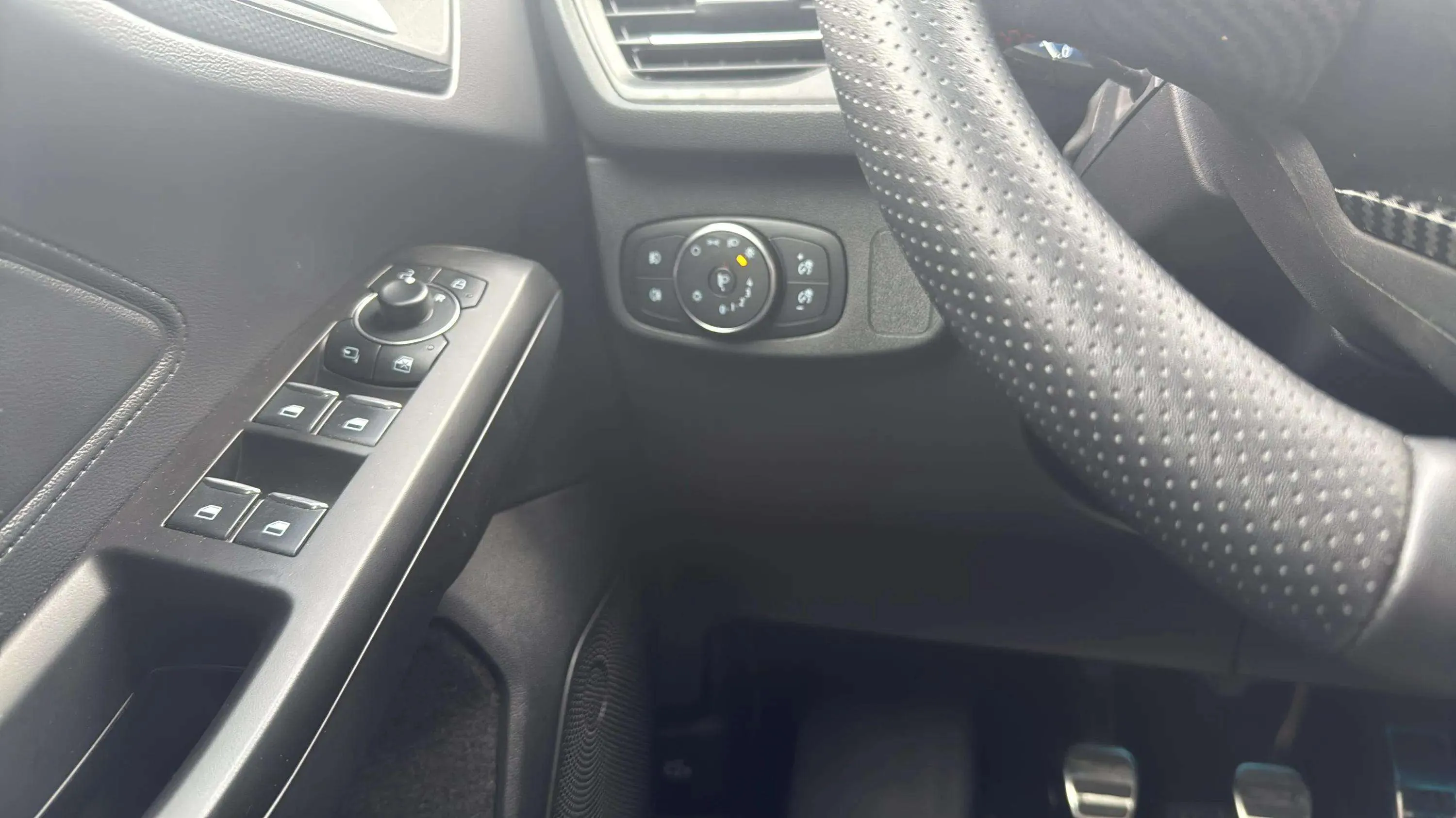 Ford Focus ST-Line X 1.0T EcoBoost mHEV - foto 14