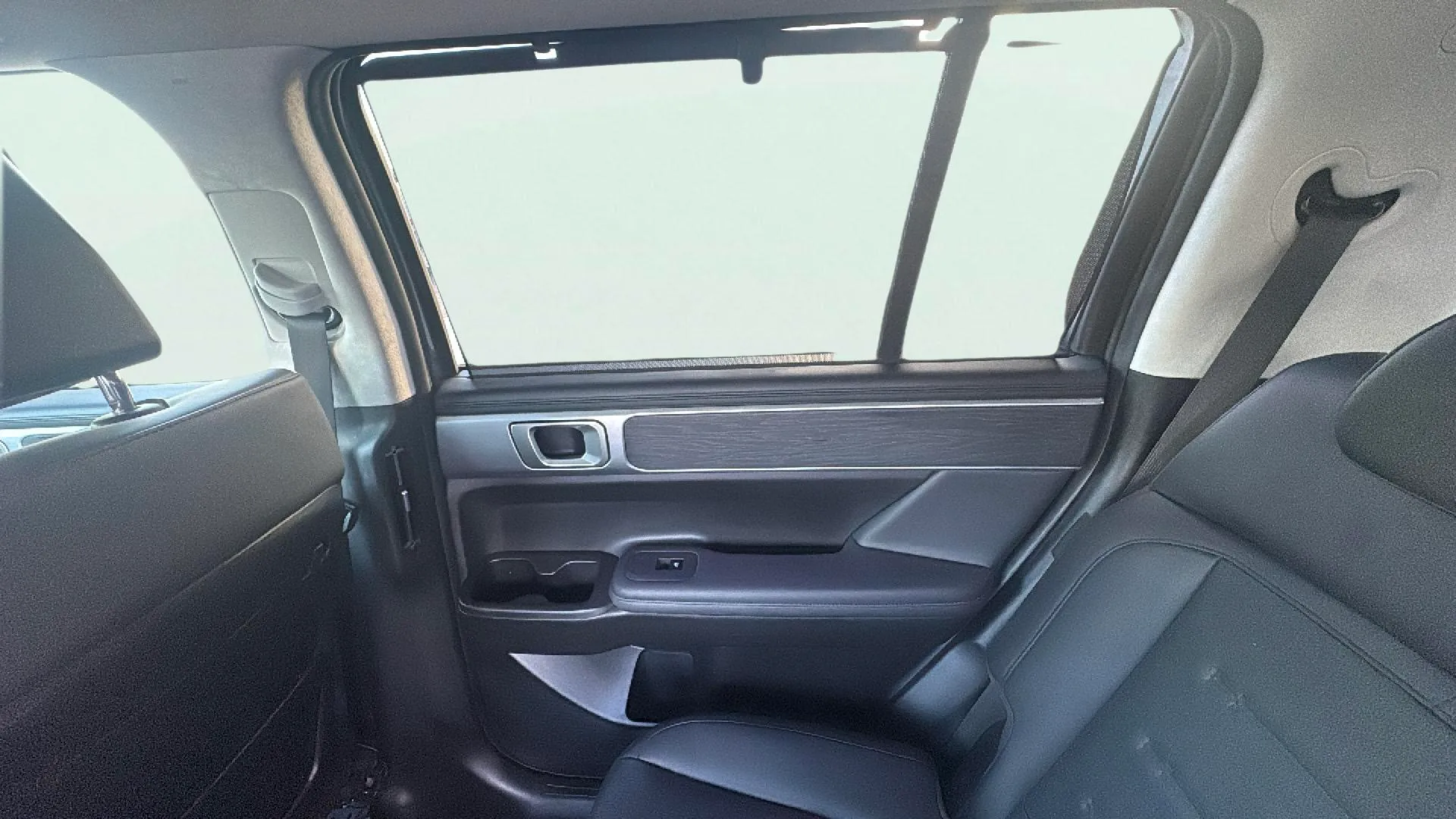 Hyundai Santa Fe PHEV 1.6 T-GDi 4x4 Maxx - foto 31