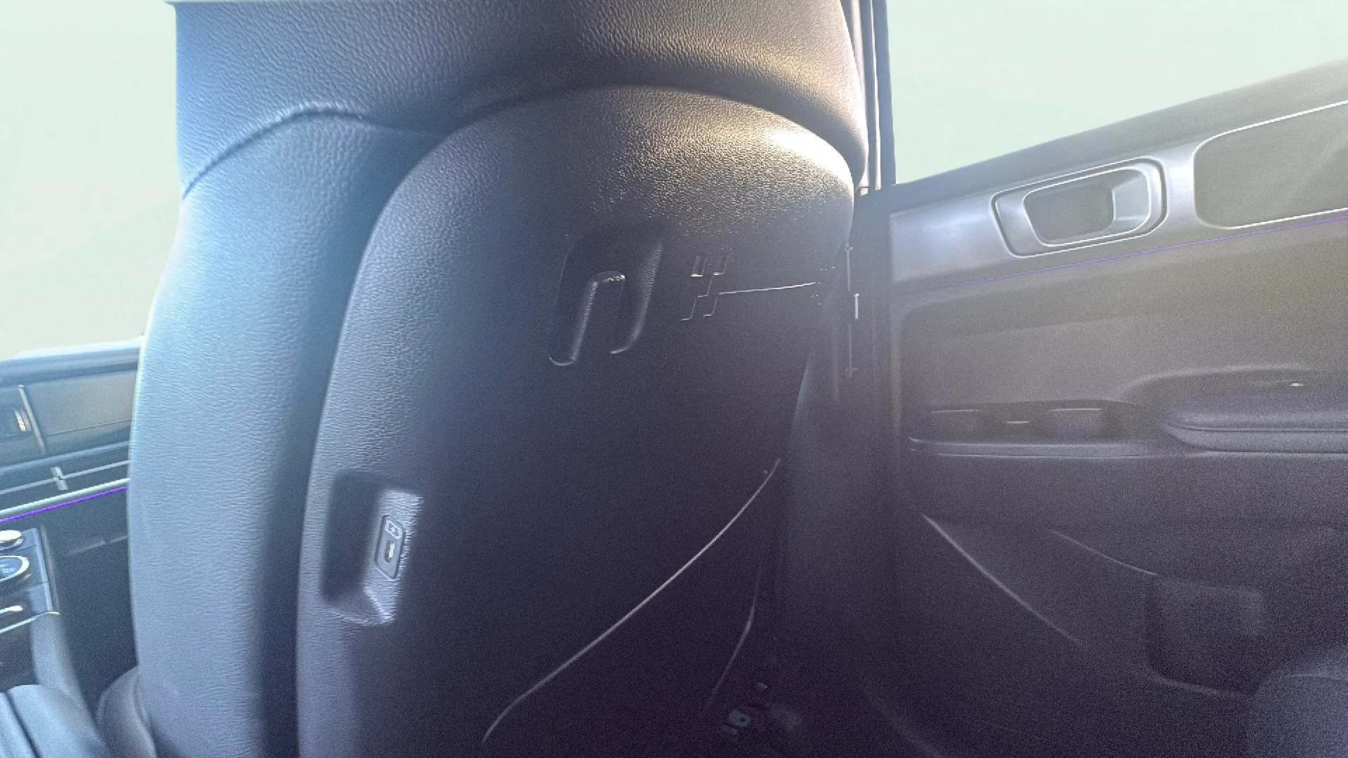 Hyundai Santa Fe PHEV 1.6 T-GDi 4x4 Maxx - foto 30