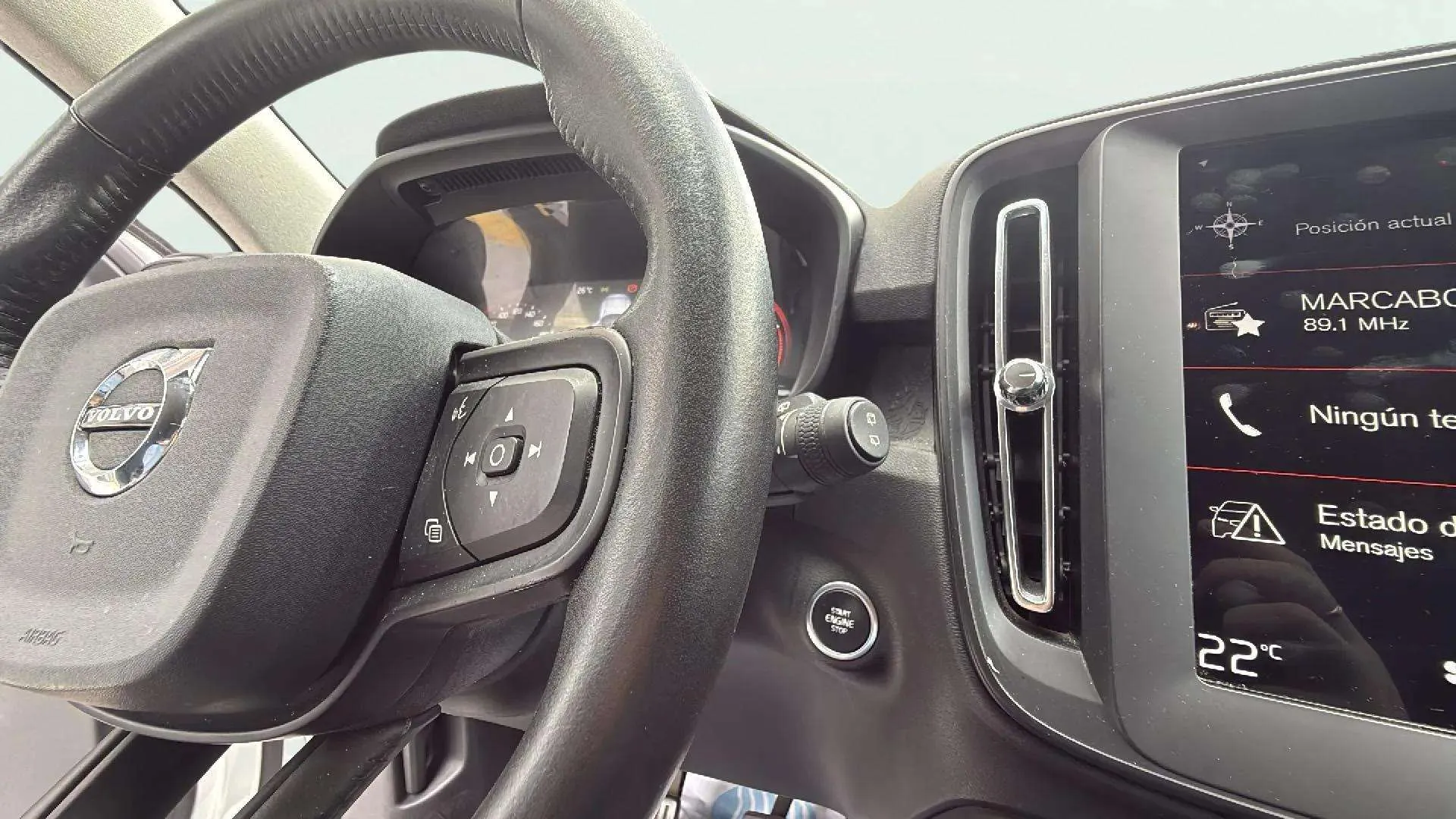 Volvo XC40 1.5 T3 - foto 12