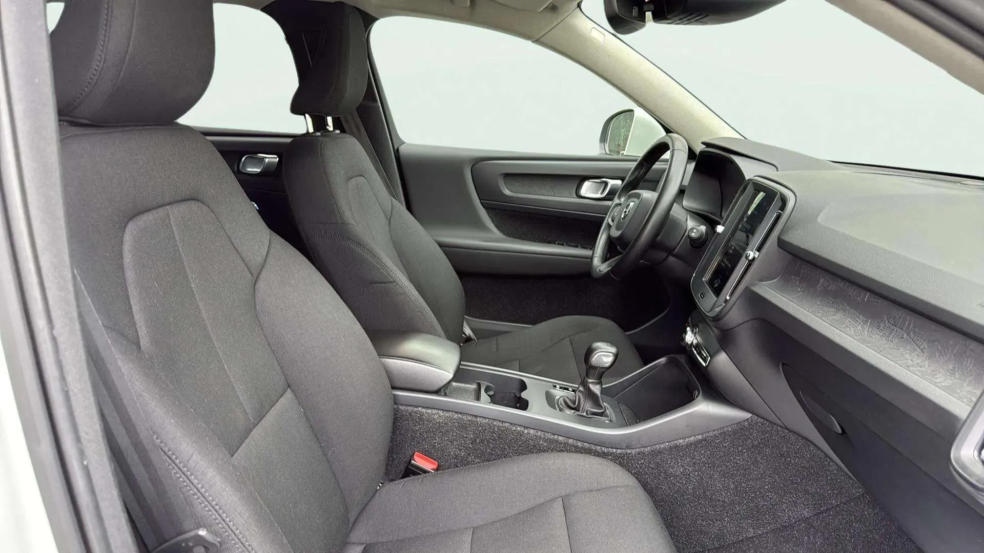 Volvo XC40 1.5 T3 - foto 22
