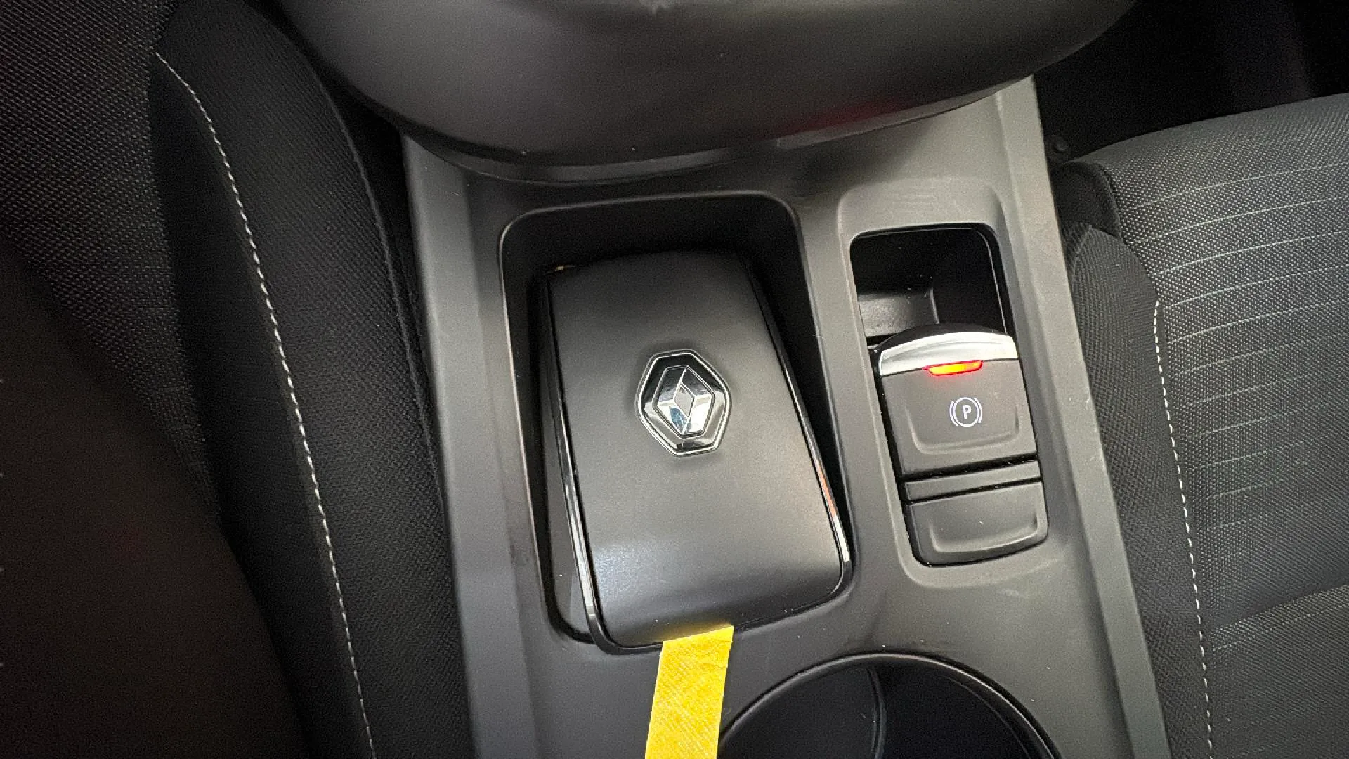 Renault Arkana Evolution TCe EDC mild hybr - foto 12