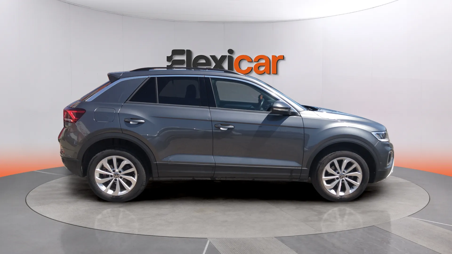 Volkswagen T-Roc Life 1.5 TSI DSG - foto 6