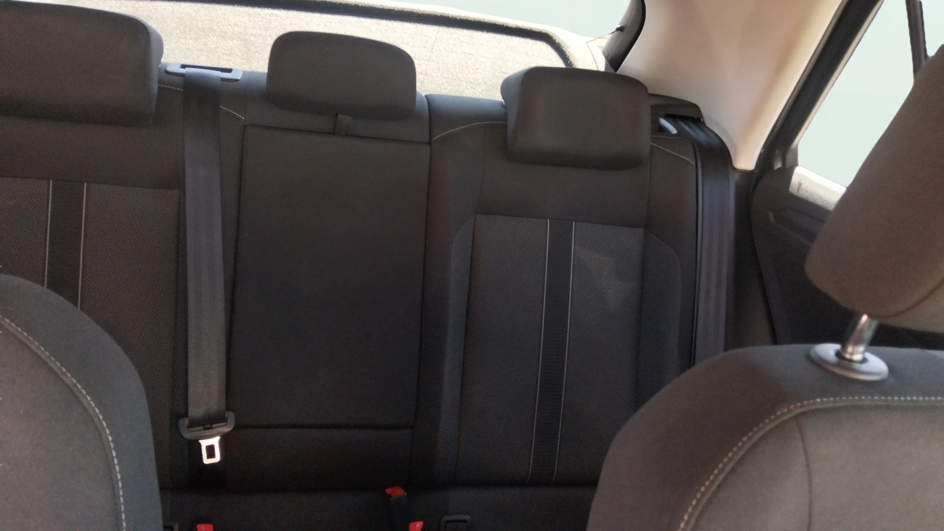 Volkswagen T-Roc Life 1.5 TSI DSG - foto 12