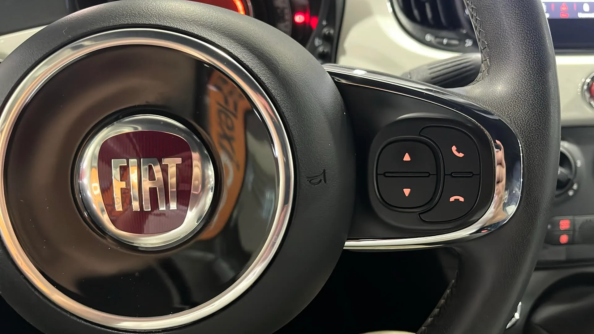 Fiat 500 Cult 1.0 Hybrid - foto 17