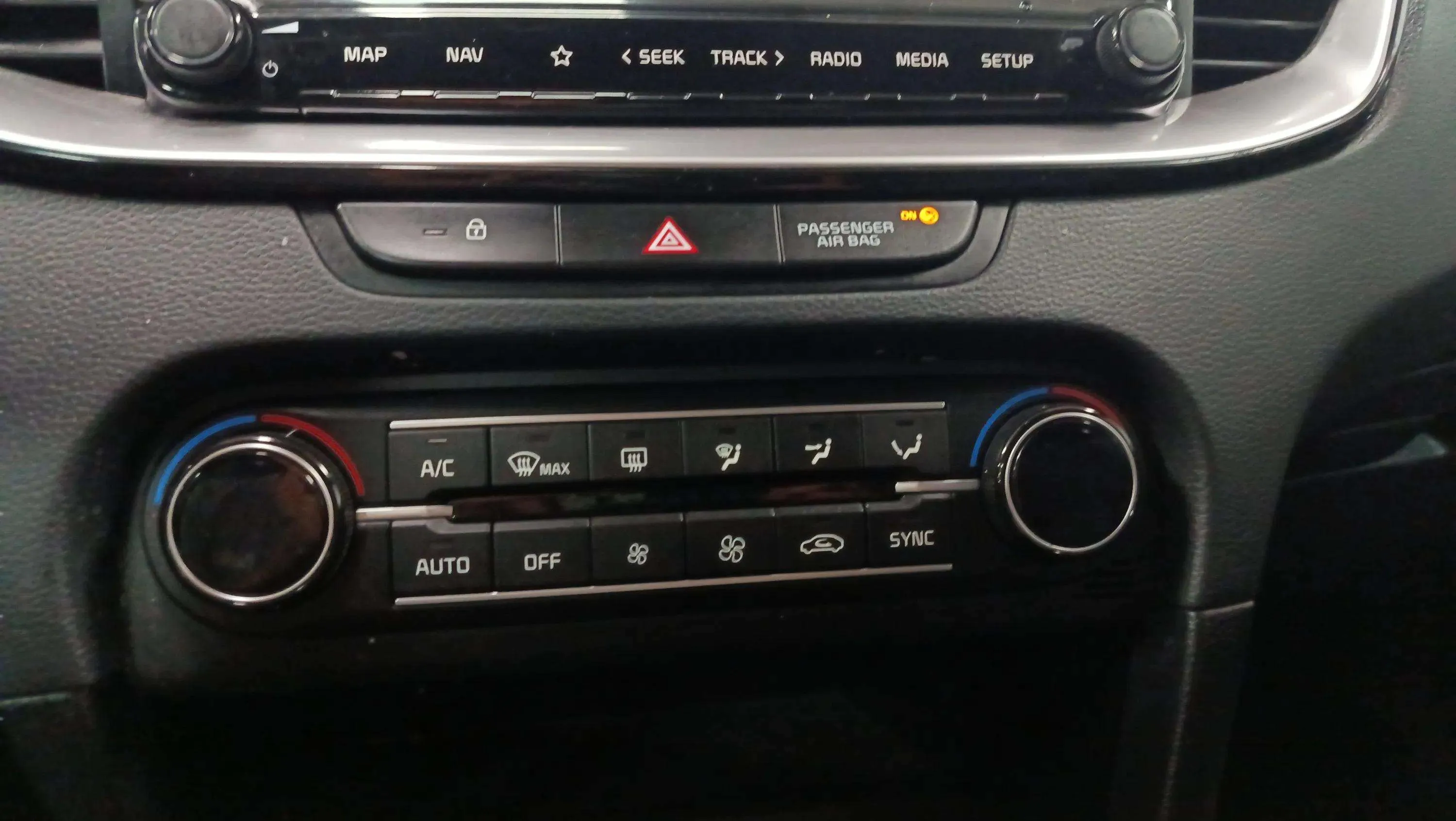 Kia Ceed 1.0 MHEV Drive DCT - foto 24