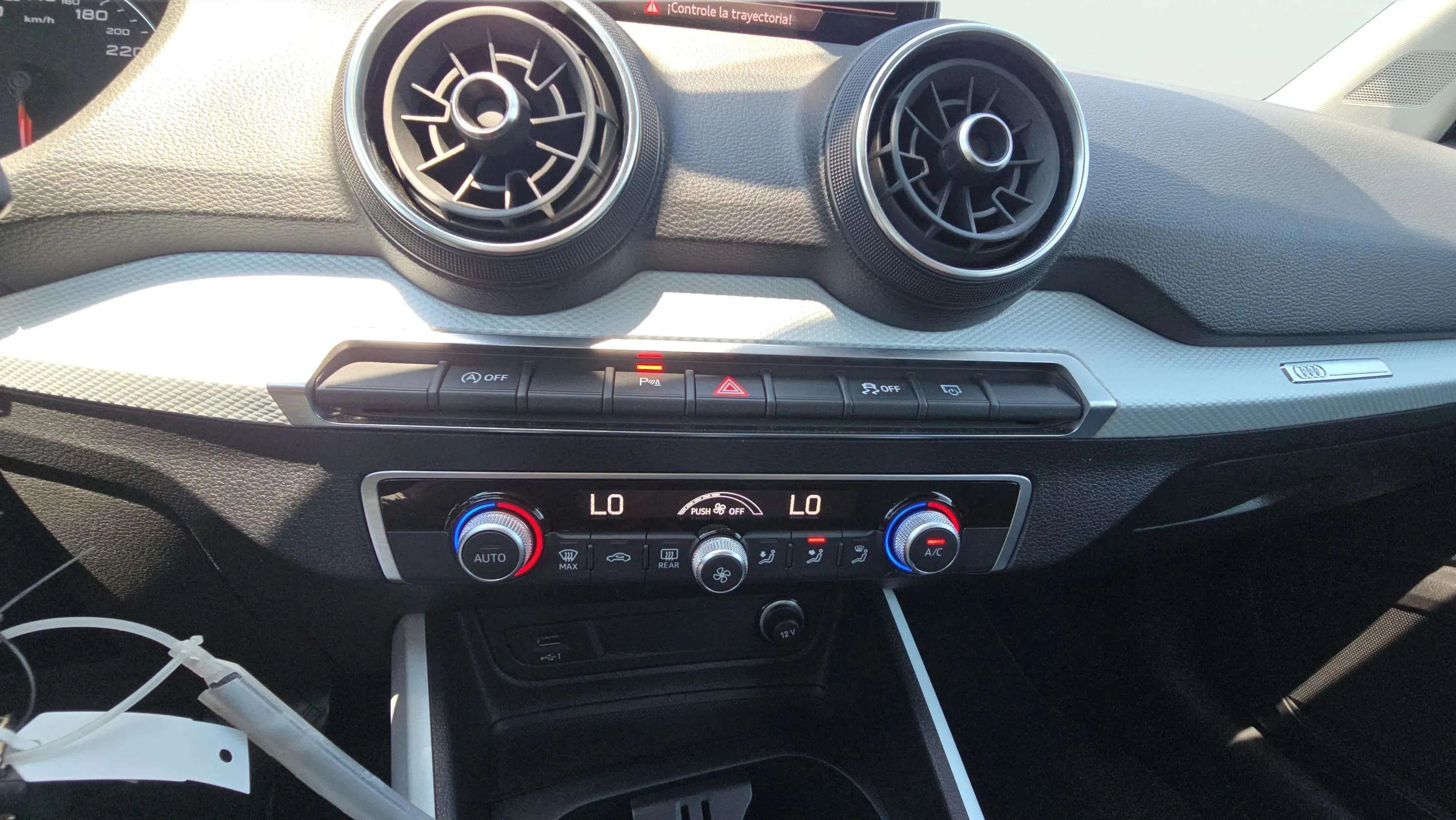 Audi Q2 Design 30 TDI S tronic - foto 23