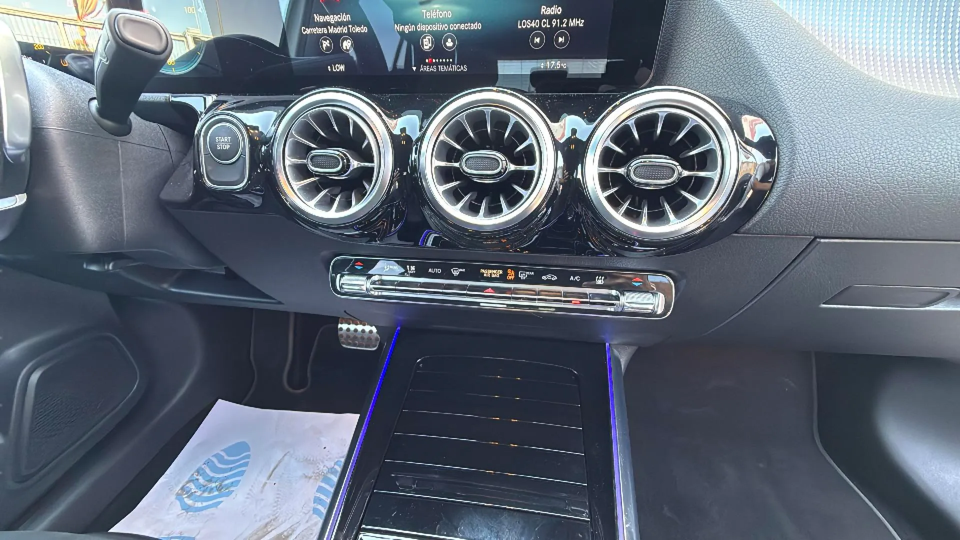 Mercedes-Benz EQA 250 - foto 12