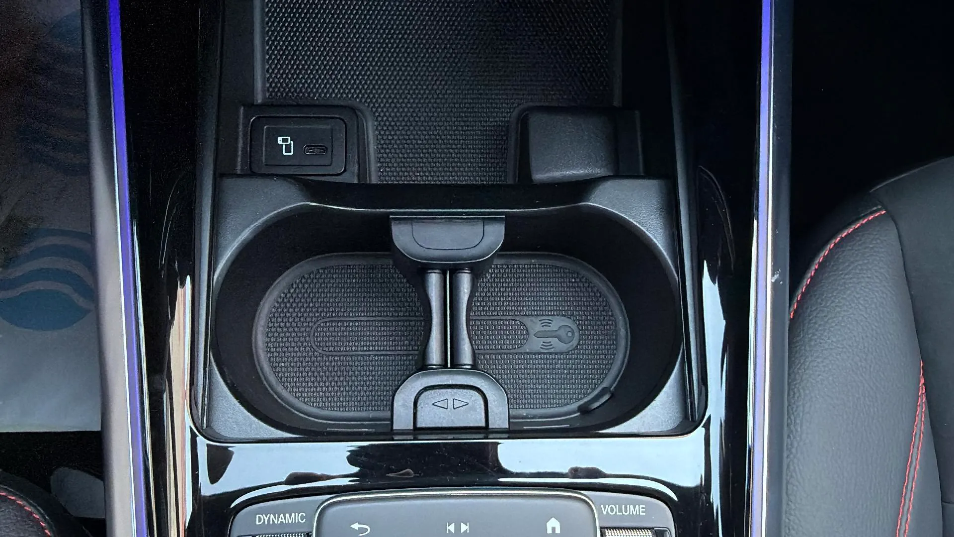 Mercedes-Benz EQA 250 - foto 16