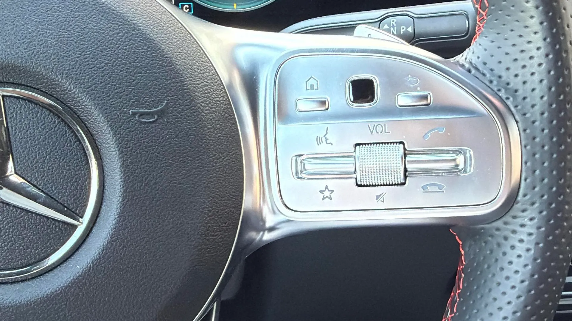 Mercedes-Benz EQA 250 - foto 19