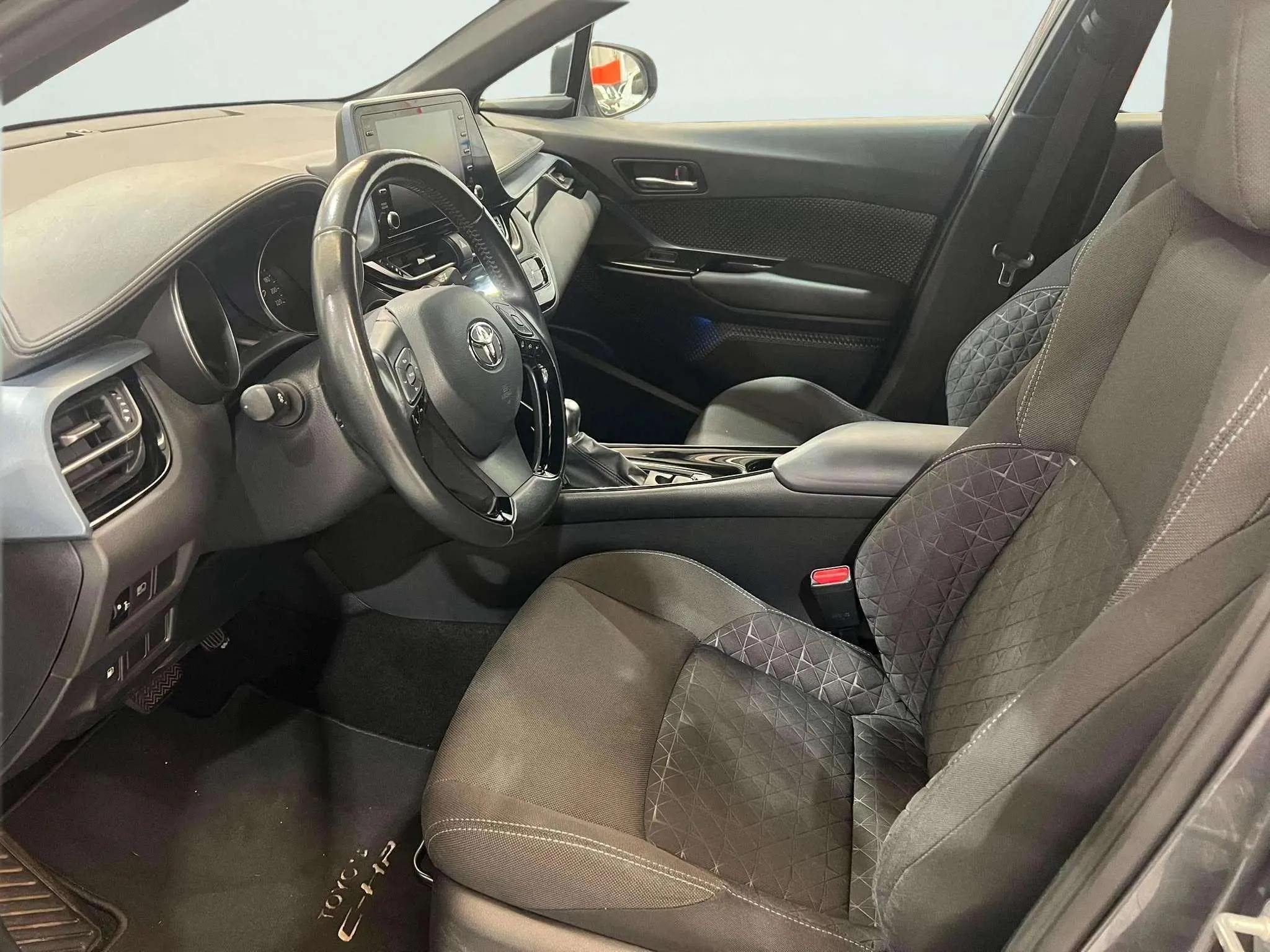 Toyota C-HR 1.8 125H Advance - foto 10