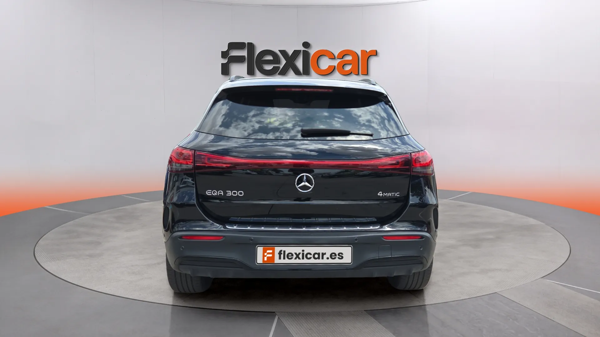 Mercedes-Benz EQA 300 4MATIC - foto 6