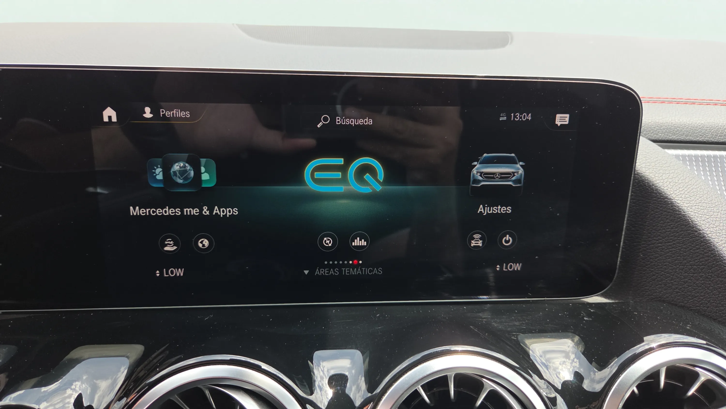 Mercedes-Benz EQA 300 4MATIC - foto 12
