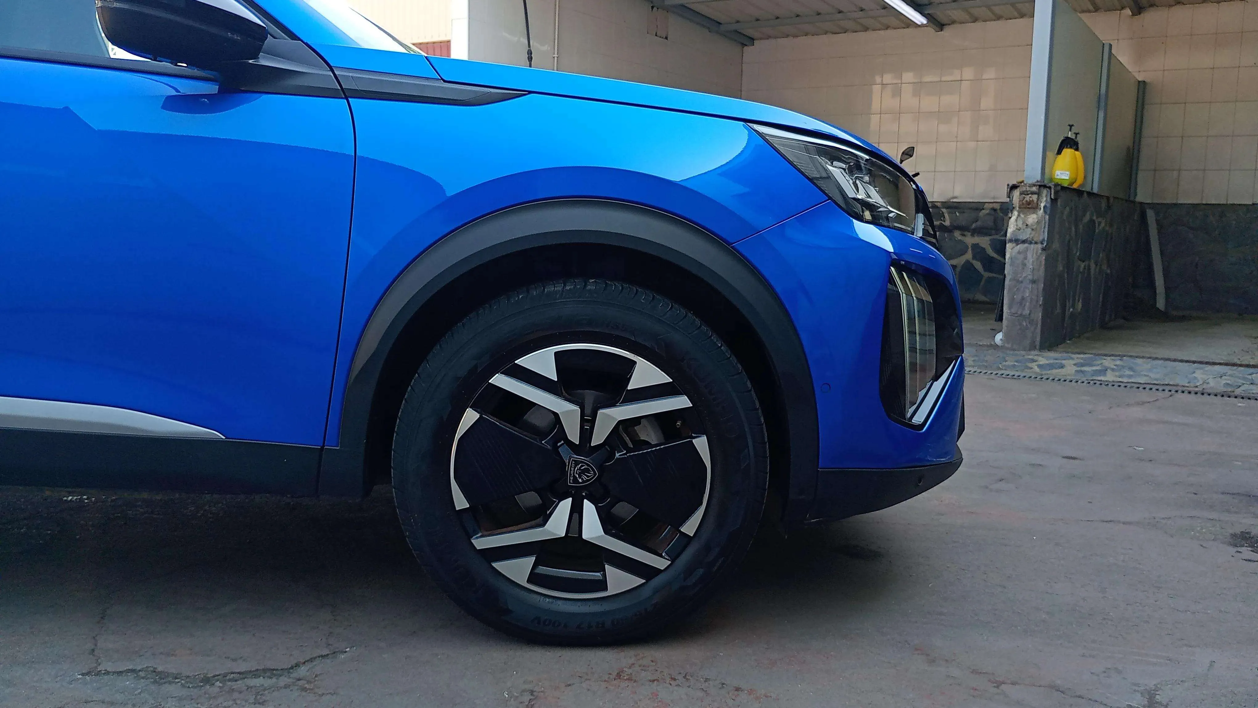 Peugeot 2008 Allure Pack PureTech 100 - foto 10